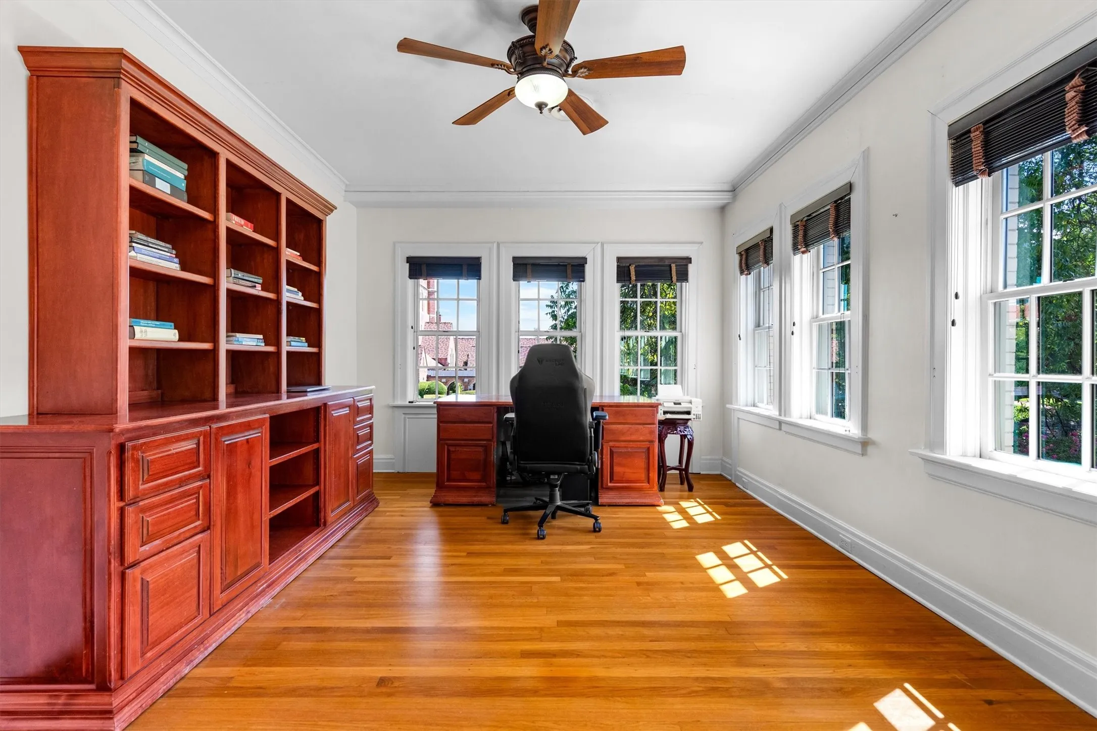 This versatile space is ideal as a bedroom or home office, featuring stunning views that bring in natural light and create a serene, inspiring atmosphere.