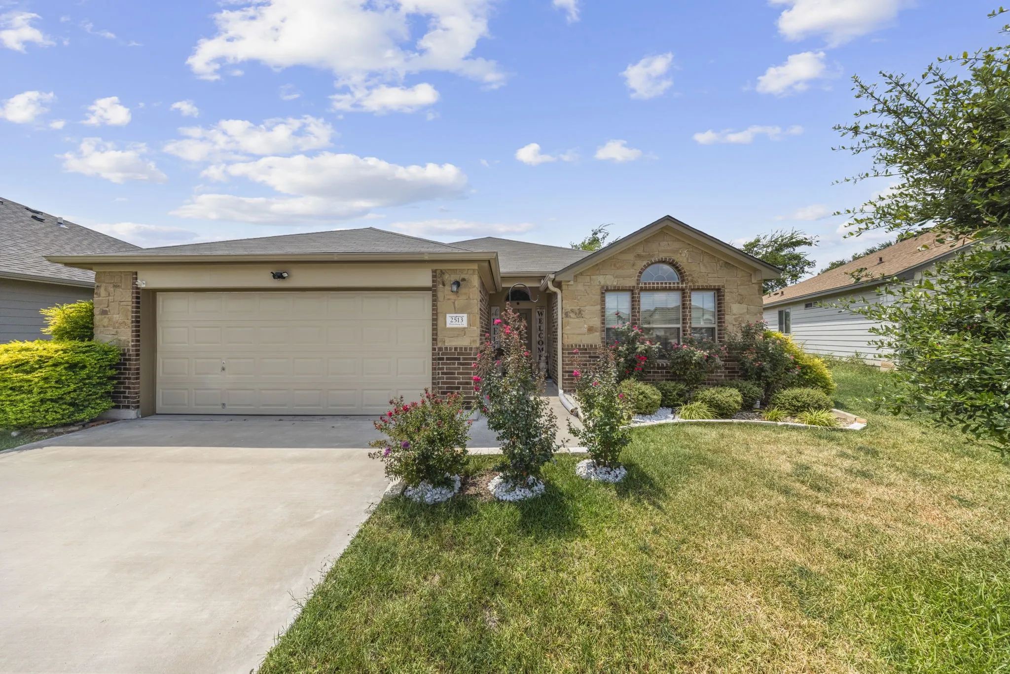 Single Family Residence For Sale in Bell County , 2513 Petersburg Lane, Temple, Texas 76504, 3 Bedroom, 2 Bathroom, 2 Garage spaces, 1,300 Sqft, built in 2019, mls#21187544, Real Estate Agent in Temple, Homes For Sale in Bell county, Homes For Sale in Temple, Realtor in Temple Texas, Real Estate Brokerage Independent Realty Texas, Luminita Cordes Realtor