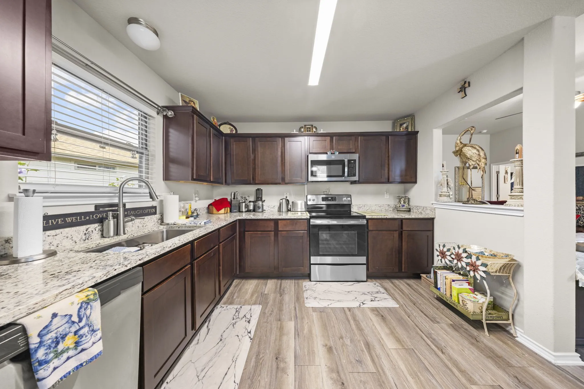 Single Family Residence For Sale in Bell County , 2513 Petersburg Lane, Temple, Texas 76504, 3 Bedroom, 2 Bathroom, 2 Garage spaces, 1,300 Sqft, built in 2019, mls#21187544, Real Estate Agent in Temple, Homes For Sale in Bell county, Homes For Sale in Temple, Realtor in Temple Texas, Real Estate Brokerage Independent Realty Texas, Luminita Cordes Realtor
