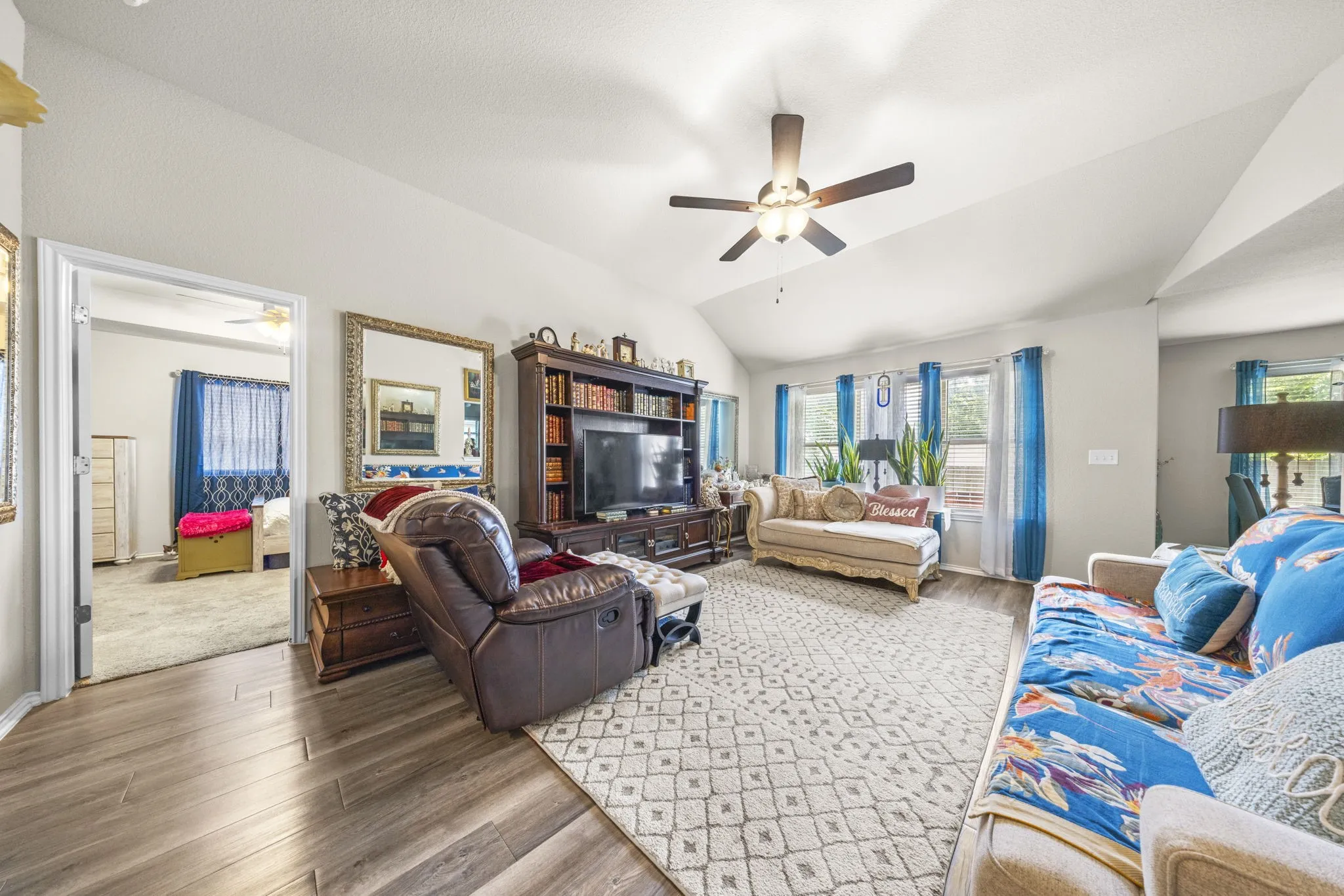 Single Family Residence For Sale in Bell County , 2513 Petersburg Lane, Temple, Texas 76504, 3 Bedroom, 2 Bathroom, 2 Garage spaces, 1,300 Sqft, built in 2019, mls#21187544, Real Estate Agent in Temple, Homes For Sale in Bell county, Homes For Sale in Temple, Realtor in Temple Texas, Real Estate Brokerage Independent Realty Texas, Luminita Cordes Realtor