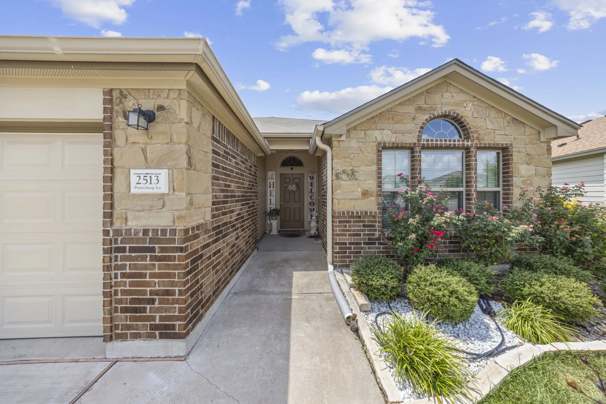 Single Family Residence For Sale in Bell County , 2513 Petersburg Lane, Temple, Texas 76504, 3 Bedroom, 2 Bathroom, 2 Garage spaces, 1,300 Sqft, built in 2019, mls#21187544, Real Estate Agent in Temple, Homes For Sale in Bell county, Homes For Sale in Temple, Realtor in Temple Texas, Real Estate Brokerage Independent Realty Texas, Luminita Cordes Realtor