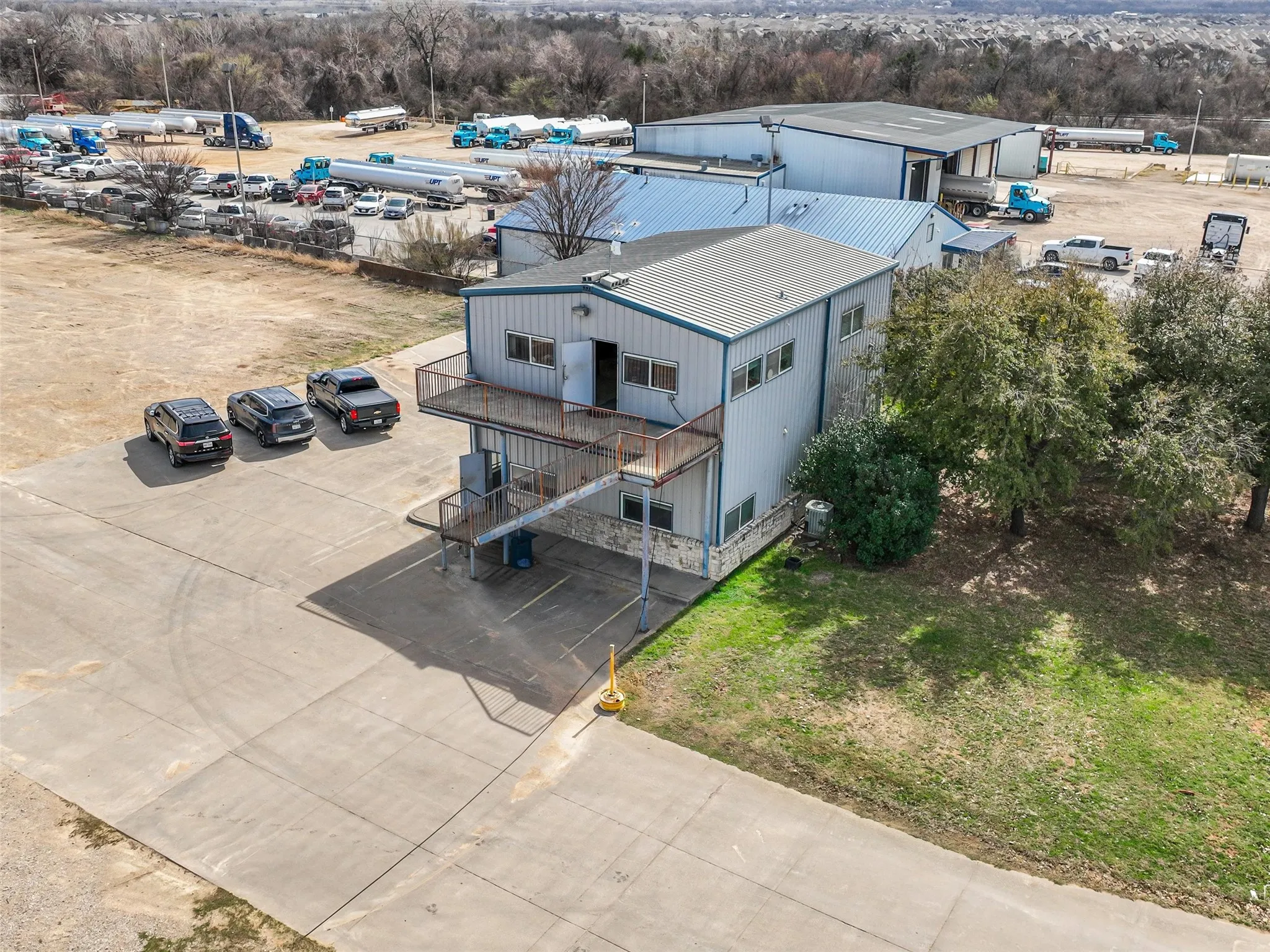 Improved Land For Sale in Tarrant County , 3550 S Main Street, Fort Worth, Texas 76040, 0, 0, Garage spaces, 0 Sqft, built in 0, mls#21185443, Real Estate Agent in Fort Worth, Homes For Sale in Tarrant county, Homes For Sale in Fort Worth, Realtor in Fort Worth Texas, Real Estate Brokerage Independent Realty Texas, Luminita Cordes Realtor