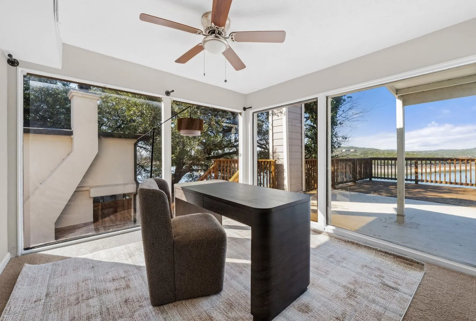 Single Family Residence For Sale in Travis County , 8124 Joy Road, Volente, Texas 78641, 3 Bedroom, 3 Bathroom, Garage spaces, 1,904 Sqft, built in 1957, Preowned, mls#21187385, Real Estate Agent in Volente, Homes For Sale in Travis county, Homes For Sale in Volente, Realtor in Volente Texas, Real Estate Brokerage Independent Realty Texas, Luminita Cordes Realtor