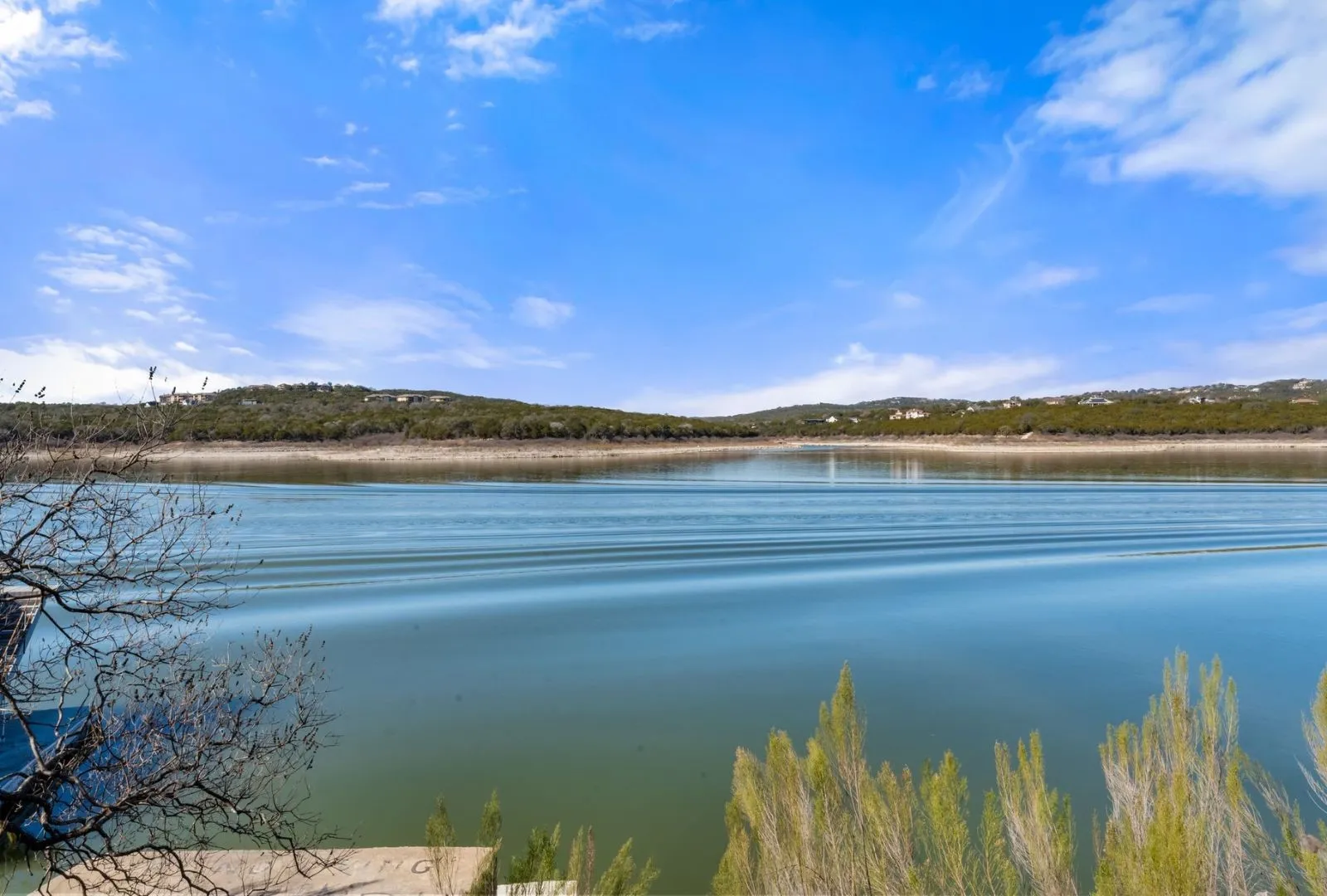 Single Family Residence For Sale in Travis County , 8124 Joy Road, Volente, Texas 78641, 3 Bedroom, 3 Bathroom, Garage spaces, 1,904 Sqft, built in 1957, Preowned, mls#21187385, Real Estate Agent in Volente, Homes For Sale in Travis county, Homes For Sale in Volente, Realtor in Volente Texas, Real Estate Brokerage Independent Realty Texas, Luminita Cordes Realtor