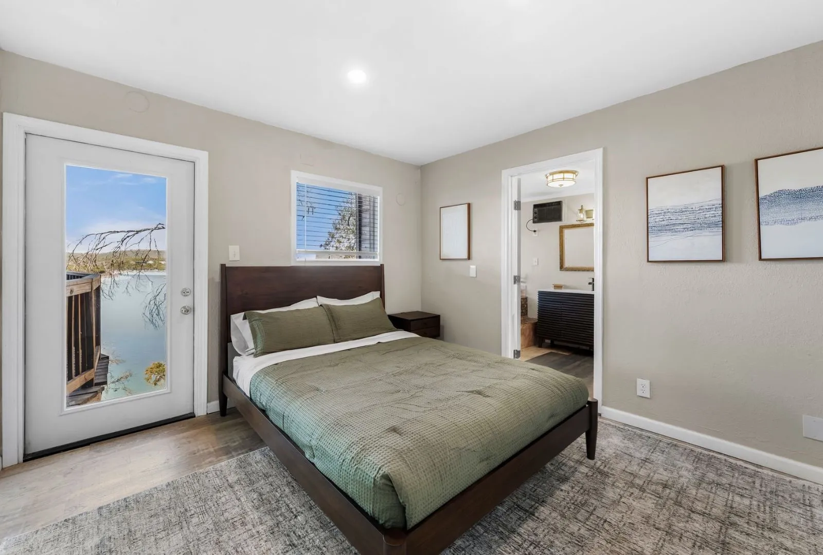 Single Family Residence For Sale in Travis County , 8124 Joy Road, Volente, Texas 78641, 3 Bedroom, 3 Bathroom, Garage spaces, 1,904 Sqft, built in 1957, Preowned, mls#21187385, Real Estate Agent in Volente, Homes For Sale in Travis county, Homes For Sale in Volente, Realtor in Volente Texas, Real Estate Brokerage Independent Realty Texas, Luminita Cordes Realtor