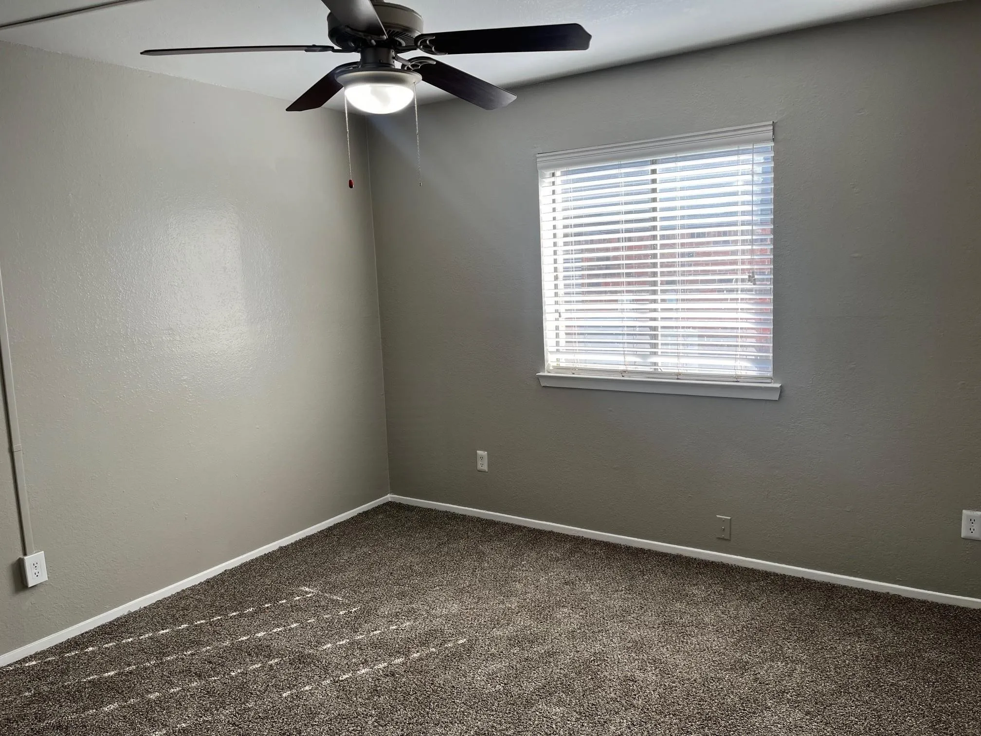 Condominium For Sale in Tarrant County , 1122 Millview Drive 604, Arlington, Texas 76012, 2 Bedroom, 2 Bathroom, Garage spaces, 950 Sqft, built in 1984, mls#21187662, Real Estate Agent in Arlington, Homes For Sale in Tarrant county, Homes For Sale in Arlington, Realtor in Arlington Texas, Real Estate Brokerage Independent Realty Texas, Luminita Cordes Realtor