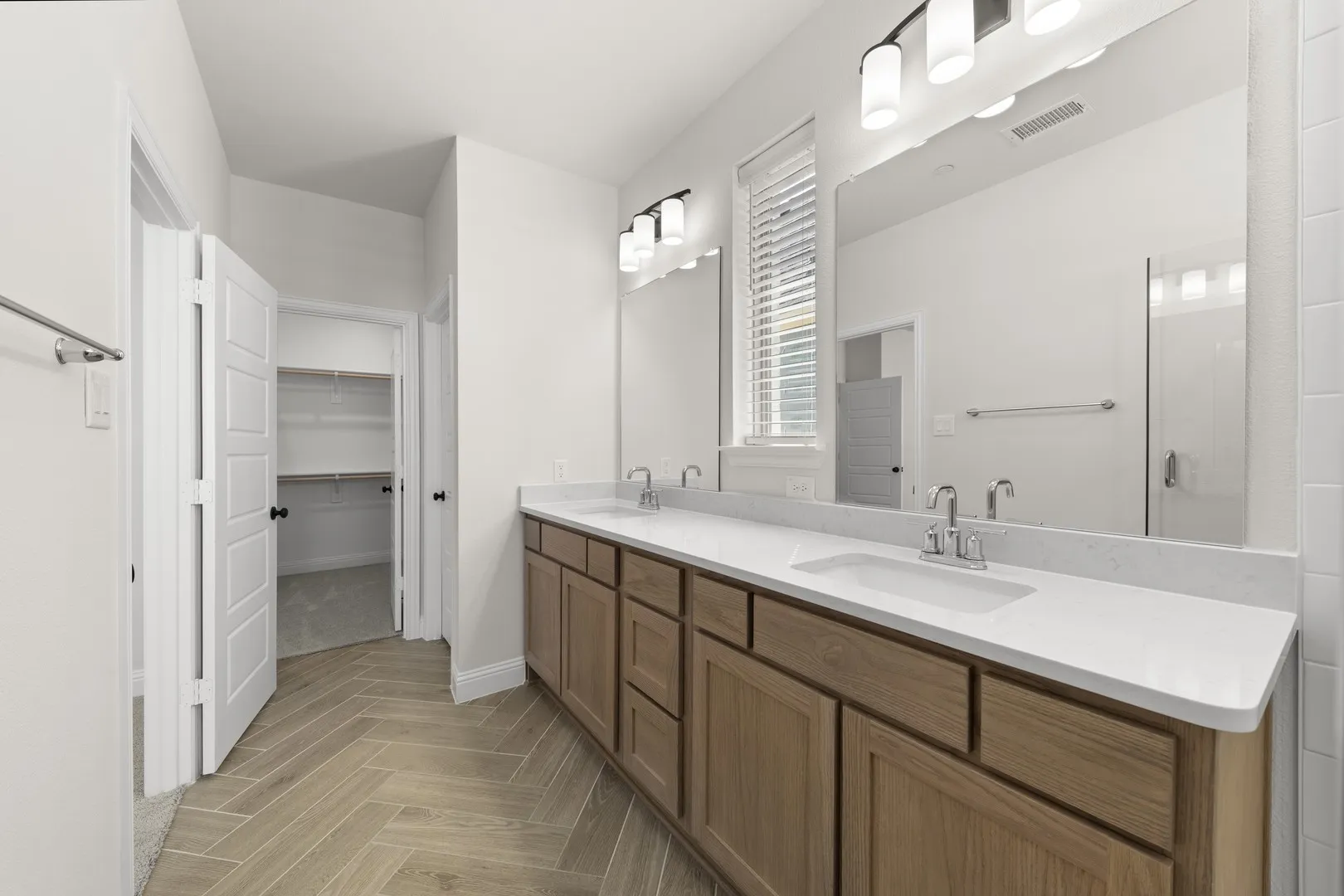 23. 2518 Campden Mews - Bath (3)