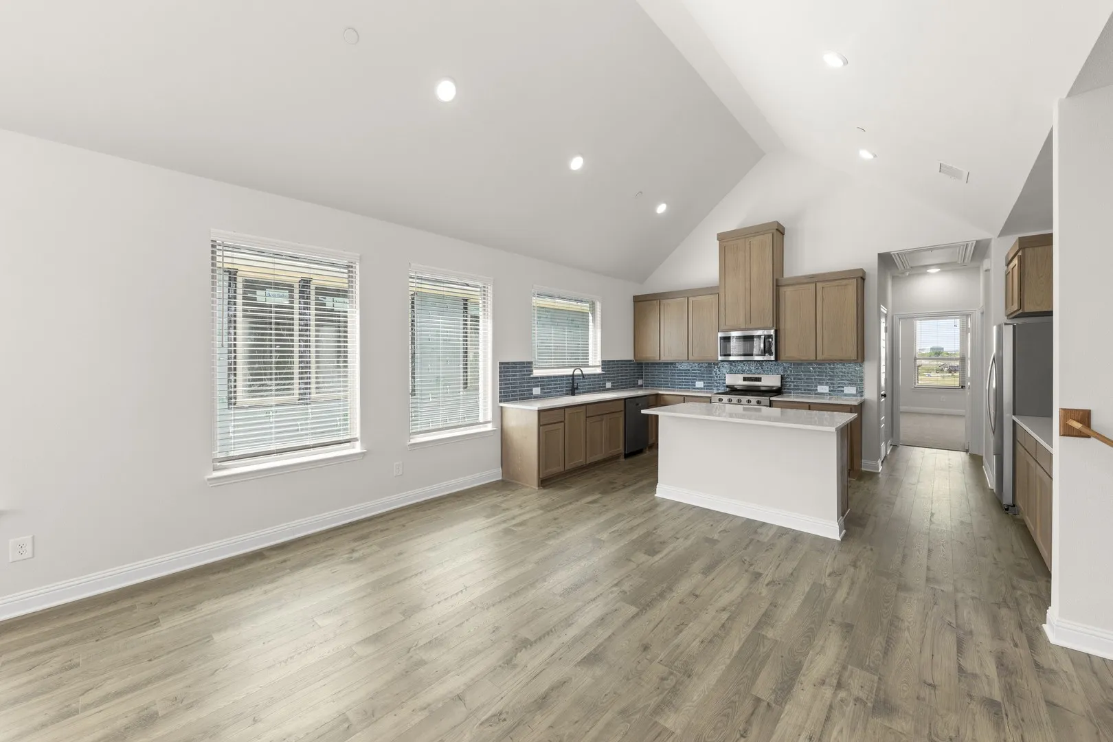 13. 2518 Campden Mews - Dining