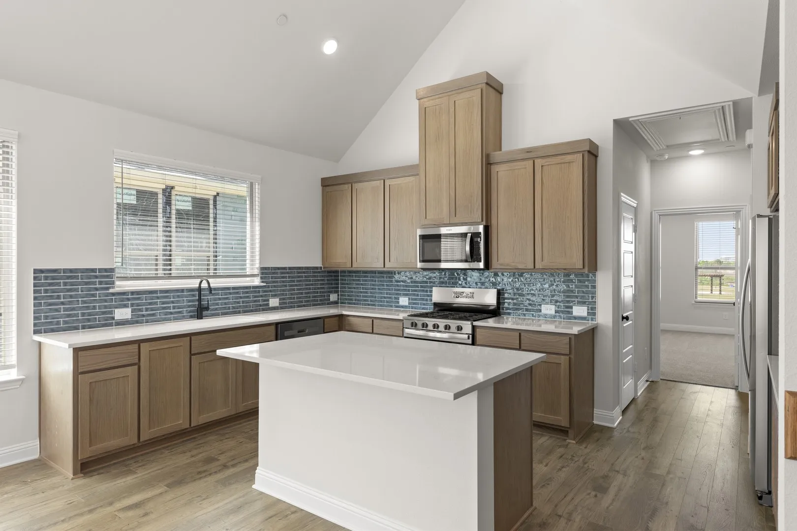 17. 2518 Campden Mews - Kitchen (3)