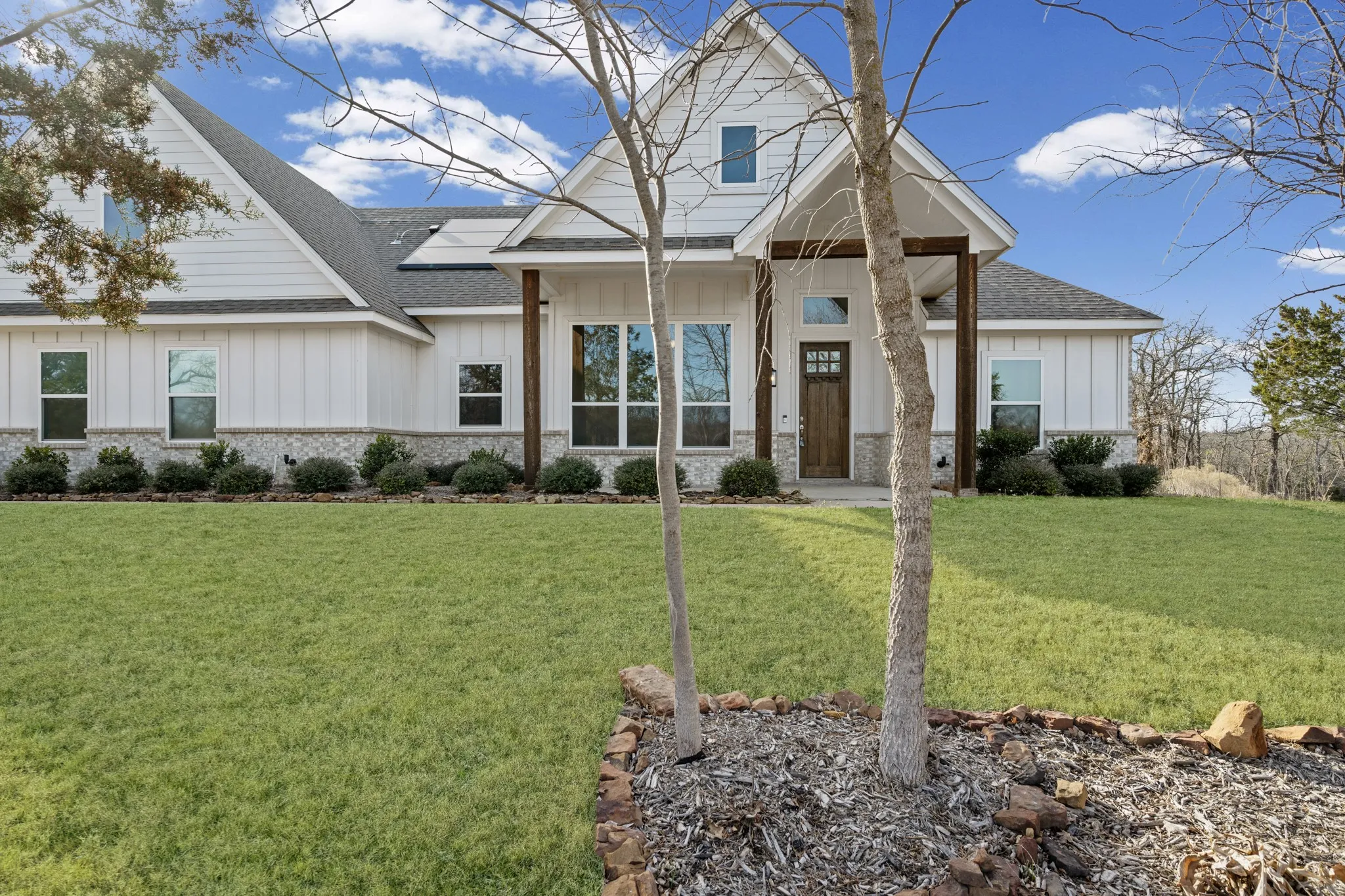 Single Family Residence For Sale in Parker County , 1045 Churchill Lane, Millsap, Texas 76066, 3 Bedroom, 2 Bathroom, 2 Garage spaces, 2,040 Sqft, built in 2022, Preowned, mls#21176557, Real Estate Agent in Millsap, Homes For Sale in Parker county, Homes For Sale in Millsap, Realtor in Millsap Texas, Real Estate Brokerage Independent Realty Texas, Luminita Cordes Realtor