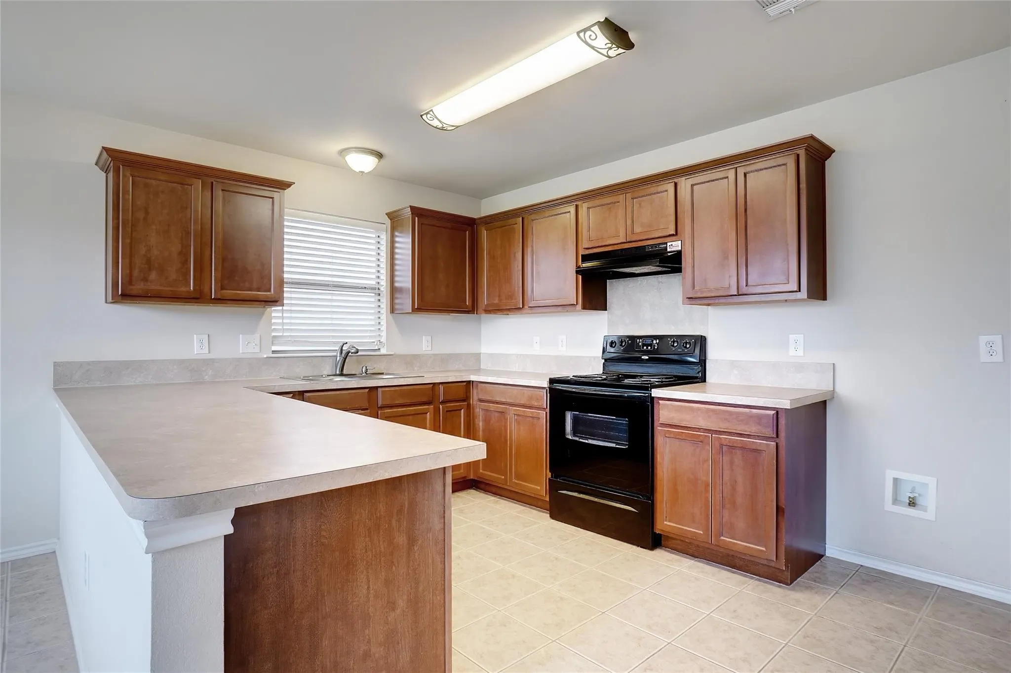 Single Family Residence For Sale in Denton County , 222 Windmill Drive, Justin, Texas 76247, 3 Bedrooms, 2 Bathrooms, 2 Garage spaces, 1,532 Sqft, built in 2007, Price $315,000, mls#21186180, Real Estate Agent in Justin, Homes For Sale in Denton county, Homes For Sale in Justin, Realtor in Justin Texas, Real Estate Brokerage Independent Realty Texas, Luminita Cordes Realtor