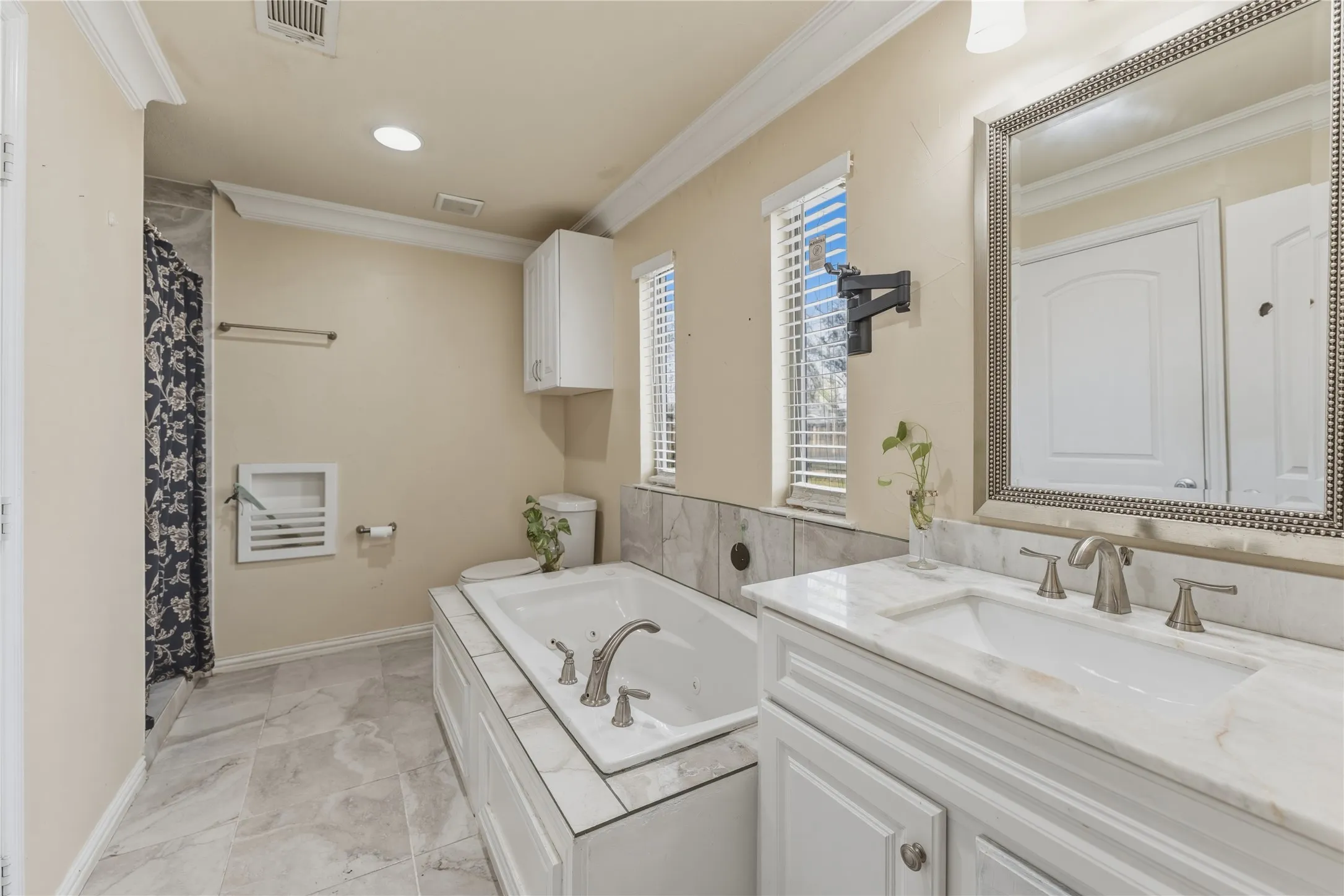 Single Family Residence For Sale in Collin County , 110 Reese Street, Josephine, Texas 75173, 3 Bedrooms, 2 Bathrooms, Garage spaces, 1,500 Sqft, built in 2016, Preowned, Price $220,000, mls#21187720, Real Estate Agent in Josephine, Homes For Sale in Collin county, Homes For Sale in Josephine, Realtor in Josephine Texas, Real Estate Brokerage Independent Realty Texas, Luminita Cordes Realtor