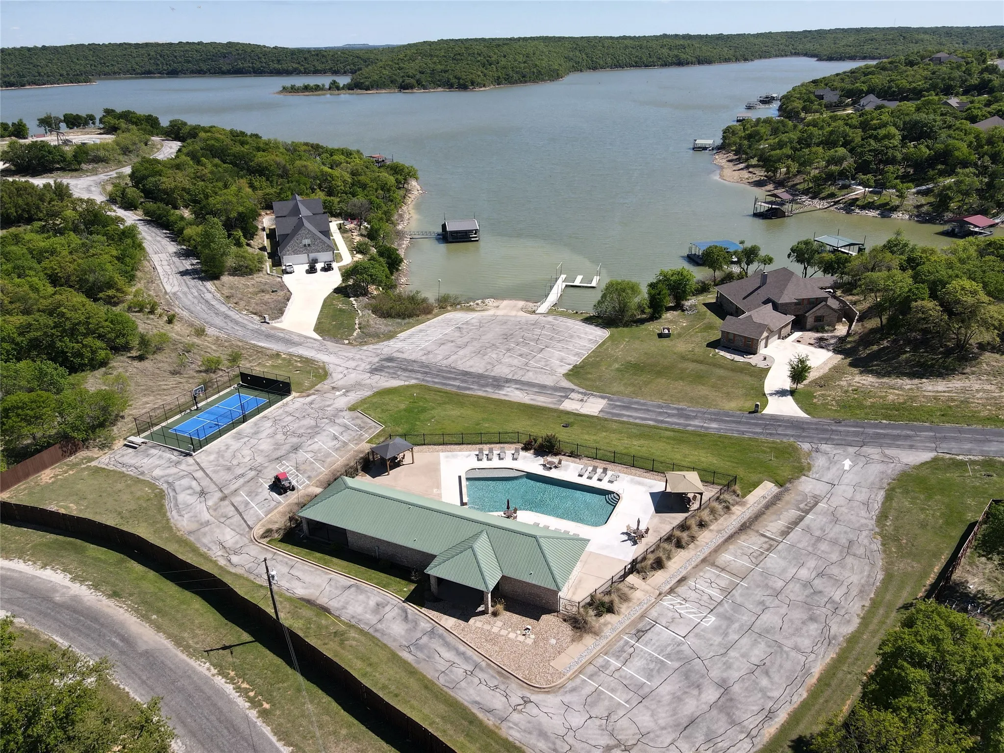 Community pool, Boat Ramp and Pickle Ball Court