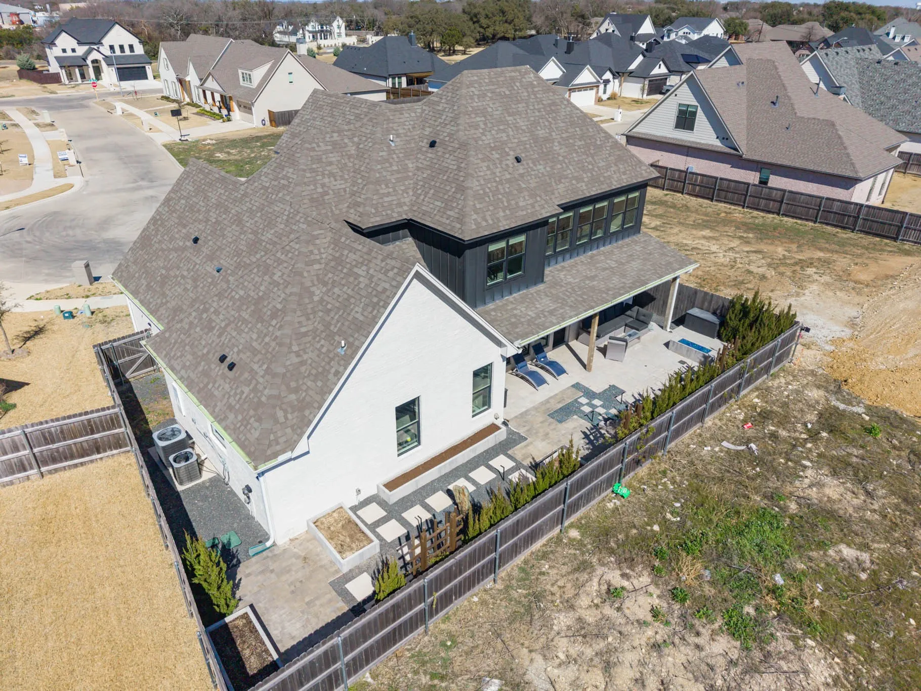 Single Family Residence For Sale in Mc Lennan County , 12010 Kenai Circle, Woodway, Texas 76712, 4 Bedroom, 3 Bathroom, 2 Garage spaces, 2,845 Sqft, built in 2022, Preowned, mls#21180548, Real Estate Agent in Woodway, Homes For Sale in Mc Lennan county, Homes For Sale in Woodway, Realtor in Woodway Texas, Real Estate Brokerage Independent Realty Texas, Luminita Cordes Realtor
