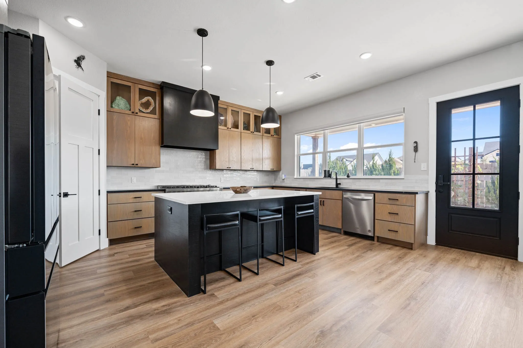 Single Family Residence For Sale in Mc Lennan County , 12010 Kenai Circle, Woodway, Texas 76712, 4 Bedroom, 3 Bathroom, 2 Garage spaces, 2,845 Sqft, built in 2022, Preowned, mls#21180548, Real Estate Agent in Woodway, Homes For Sale in Mc Lennan county, Homes For Sale in Woodway, Realtor in Woodway Texas, Real Estate Brokerage Independent Realty Texas, Luminita Cordes Realtor