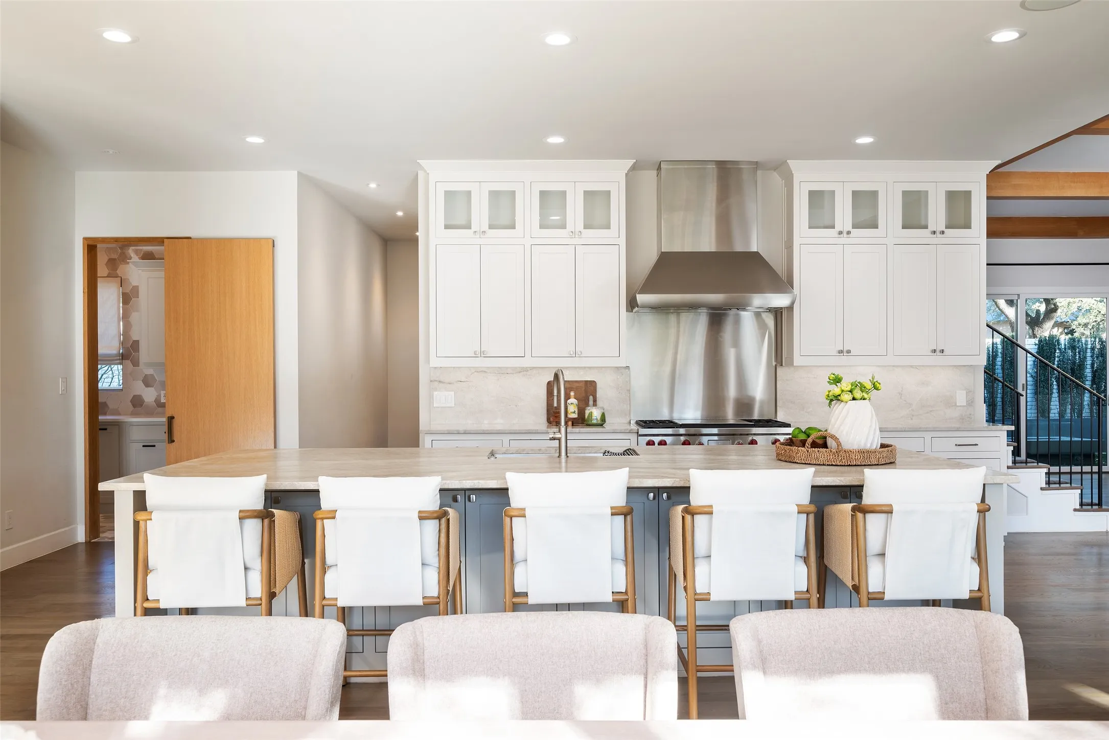 Single Family Residence For Sale in Dallas County , 11219 Leachman Circle, Dallas, Texas 75229, 5 Bedroom, 6 Bathroom, 3 Garage spaces, 5,470 Sqft, built in 1972, Preowned, mls#21185723, Real Estate Agent in Dallas, Homes For Sale in Dallas county, Homes For Sale in Dallas, Realtor in Dallas Texas, Real Estate Brokerage Independent Realty Texas, Luminita Cordes Realtor