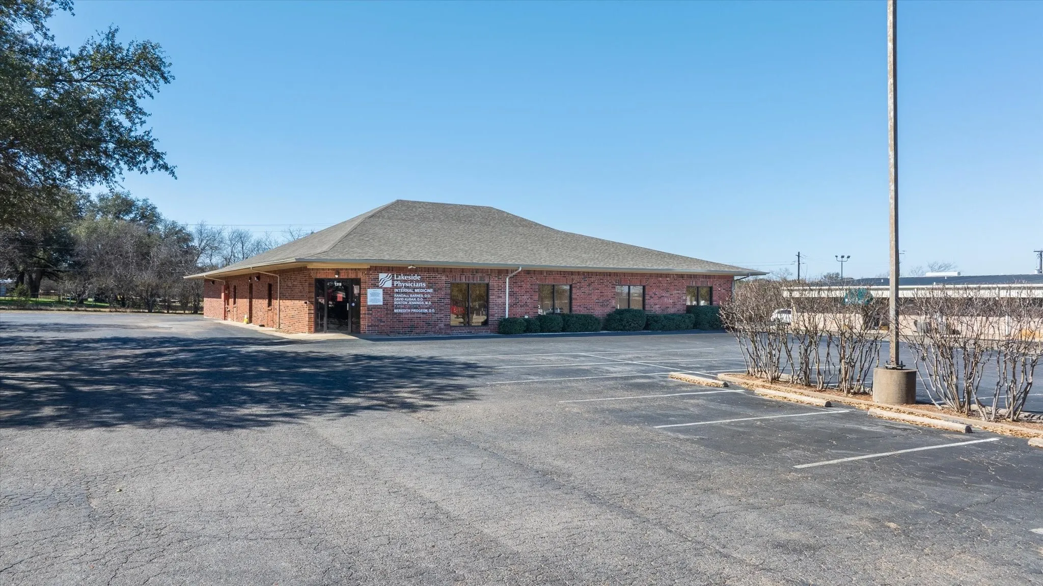 Office For Sale in Hood County , 1318 Paluxy Road, Granbury, Texas 76048, 0, 0, Garage spaces, 0 Sqft, built in 1986, Preowned, mls#21185984, Real Estate Agent in Granbury, Homes For Sale in Hood county, Homes For Sale in Granbury, Realtor in Granbury Texas, Real Estate Brokerage Independent Realty Texas, Luminita Cordes Realtor