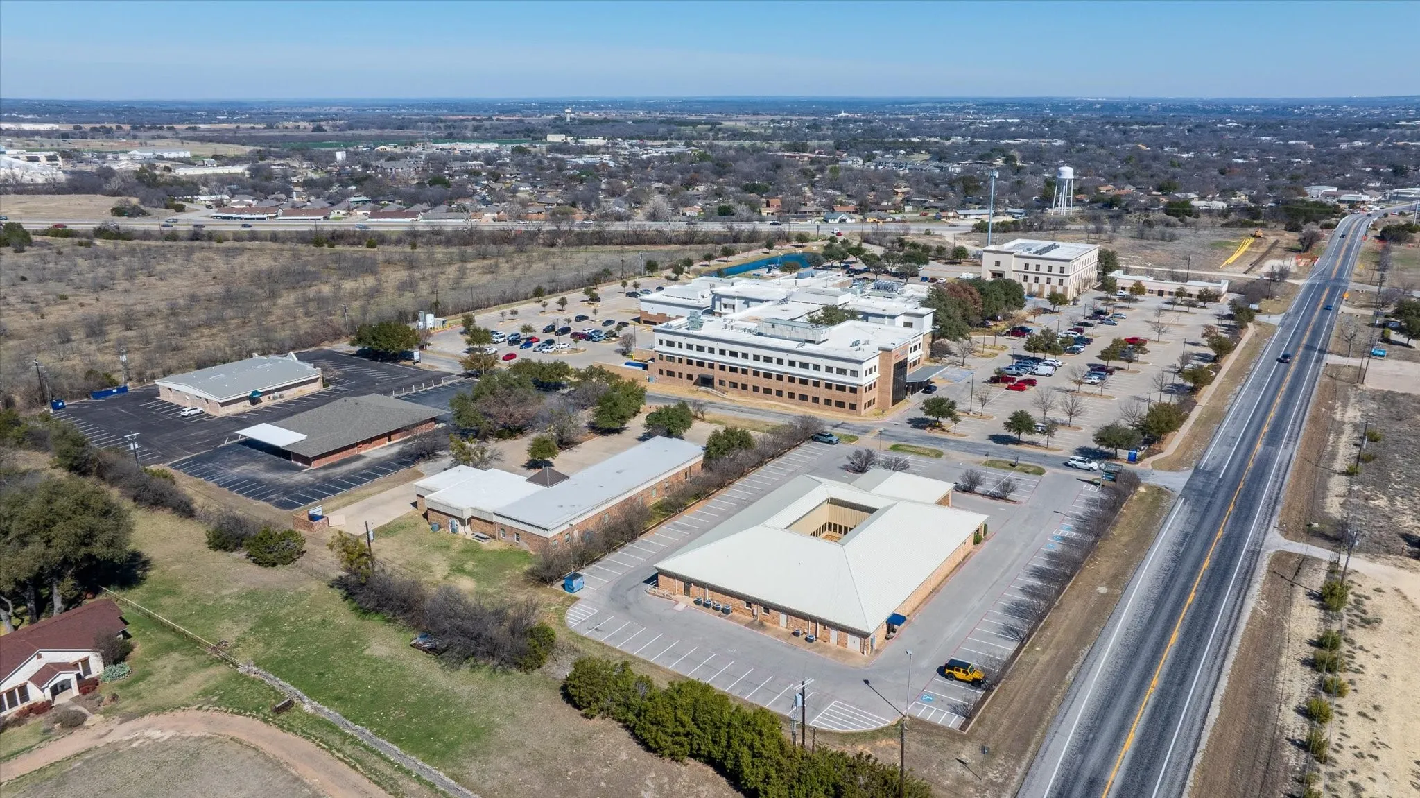 Office For Sale in Hood County , 1318 Paluxy Road, Granbury, Texas 76048, 0, 0, Garage spaces, 0 Sqft, built in 1986, Preowned, mls#21185984, Real Estate Agent in Granbury, Homes For Sale in Hood county, Homes For Sale in Granbury, Realtor in Granbury Texas, Real Estate Brokerage Independent Realty Texas, Luminita Cordes Realtor