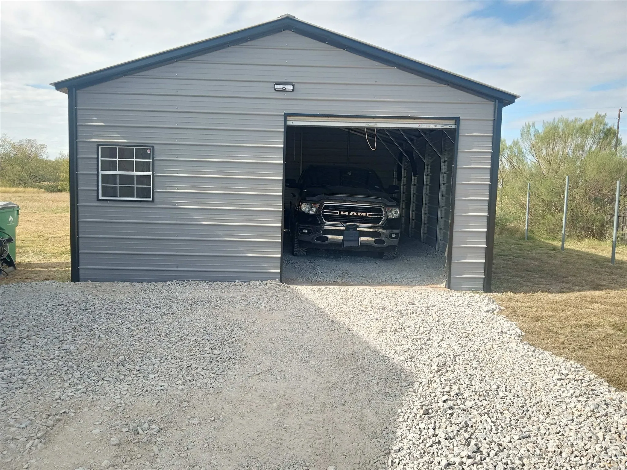 Mobile Home For Sale in Coleman County , 1001 ELIZABETH, Coleman, Texas 76834, 3 Bedroom, 2 Bathroom, 1 Garage spaces, 1,408 Sqft, built in 2009, Price $189,000, mls#21187897, Real Estate Agent in Coleman, Homes For Sale in Coleman county, Homes For Sale in Coleman, Realtor in Coleman Texas, Real Estate Brokerage Independent Realty Texas, Luminita Cordes Realtor