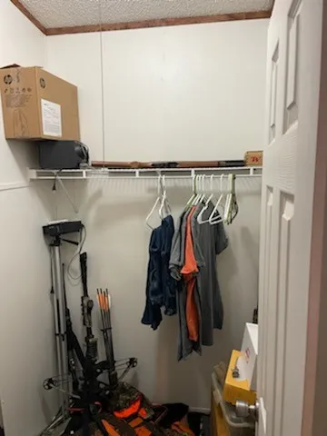Mobile Home For Sale in Coleman County , 1001 ELIZABETH, Coleman, Texas 76834, 3 Bedroom, 2 Bathroom, 1 Garage spaces, 1,408 Sqft, built in 2009, Price $189,000, mls#21187897, Real Estate Agent in Coleman, Homes For Sale in Coleman county, Homes For Sale in Coleman, Realtor in Coleman Texas, Real Estate Brokerage Independent Realty Texas, Luminita Cordes Realtor