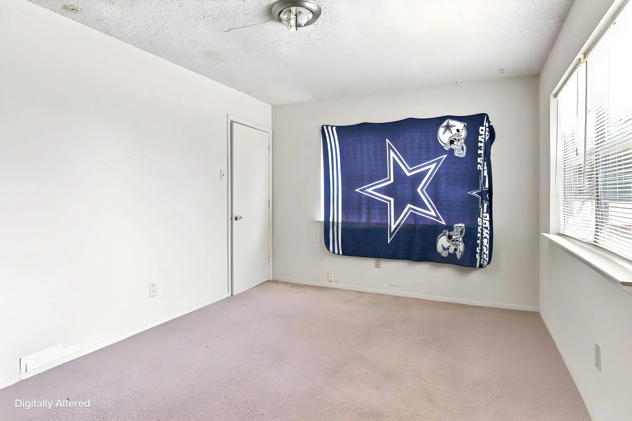 Single Family Residence For Sale in Tarrant County , 1537 Coral Cut Off, Pelican Bay, Texas 76020, 2 Bedroom, 2 Bathroom, 1 Garage spaces, 903 Sqft, built in 1984, Preowned, mls#21187250, Real Estate Agent in Pelican Bay, Homes For Sale in Tarrant county, Homes For Sale in Pelican Bay, Realtor in Pelican Bay Texas, Real Estate Brokerage Independent Realty Texas, Luminita Cordes Realtor
