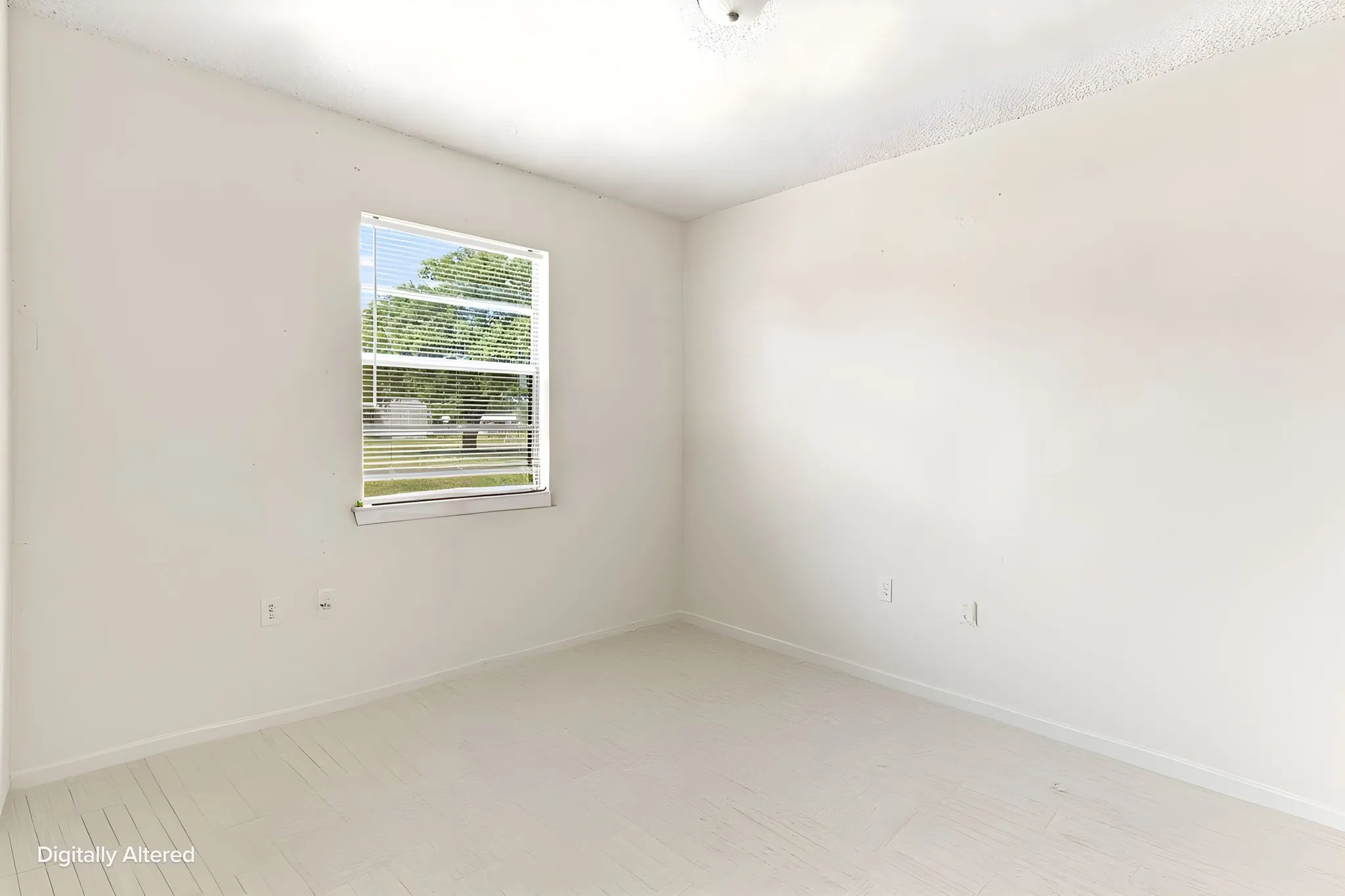 Single Family Residence For Sale in Tarrant County , 1525 Coral Cut Off, Pelican Bay, Texas 76020, 2 Bedroom, 1 Bathroom, 1 Garage spaces, 696 Sqft, built in 1984, Preowned, mls#21187241, Real Estate Agent in Pelican Bay, Homes For Sale in Tarrant county, Homes For Sale in Pelican Bay, Realtor in Pelican Bay Texas, Real Estate Brokerage Independent Realty Texas, Luminita Cordes Realtor