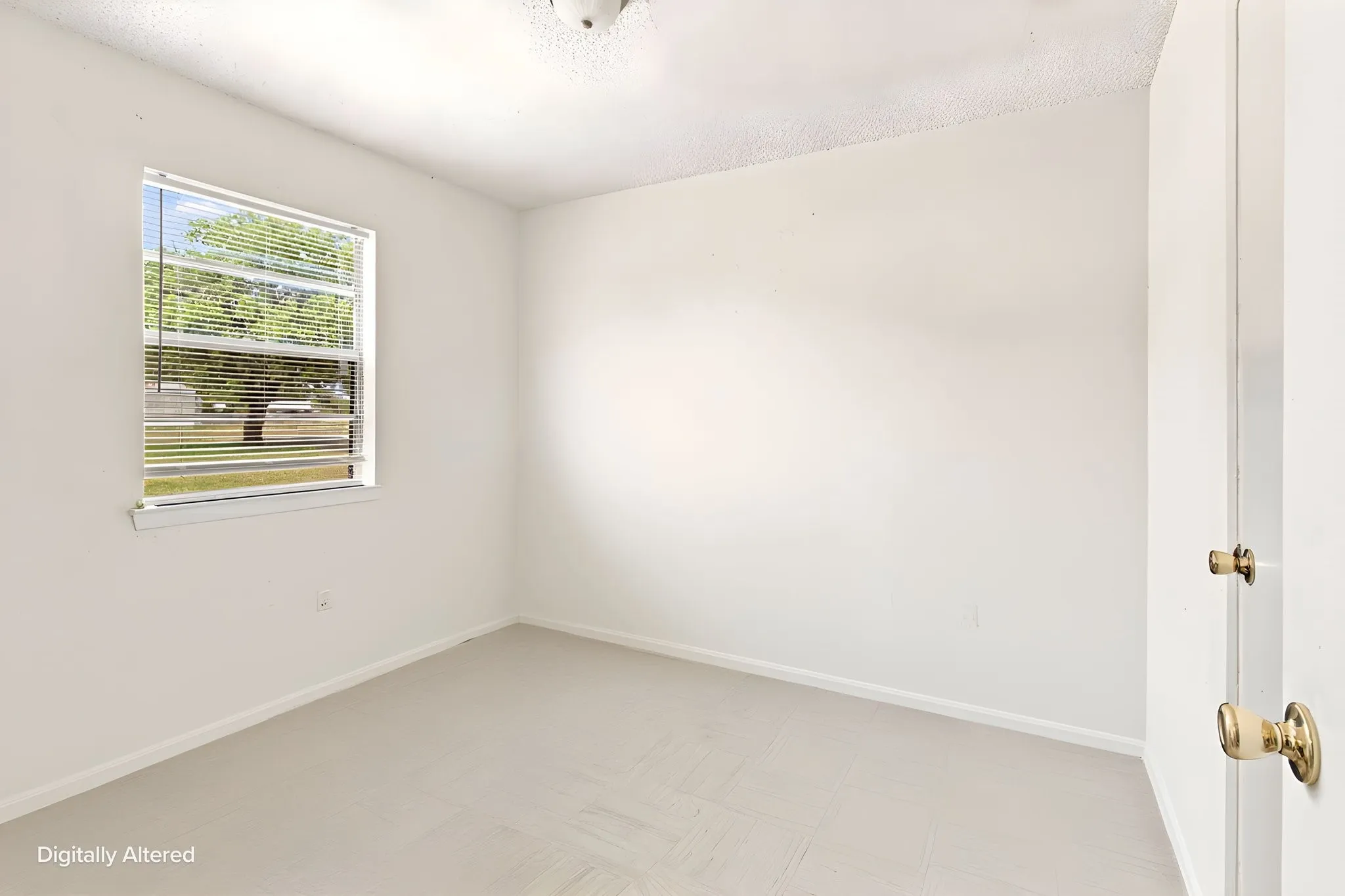 Single Family Residence For Sale in Tarrant County , 1525 Coral Cut Off, Pelican Bay, Texas 76020, 2 Bedroom, 1 Bathroom, 1 Garage spaces, 696 Sqft, built in 1984, Preowned, mls#21187241, Real Estate Agent in Pelican Bay, Homes For Sale in Tarrant county, Homes For Sale in Pelican Bay, Realtor in Pelican Bay Texas, Real Estate Brokerage Independent Realty Texas, Luminita Cordes Realtor