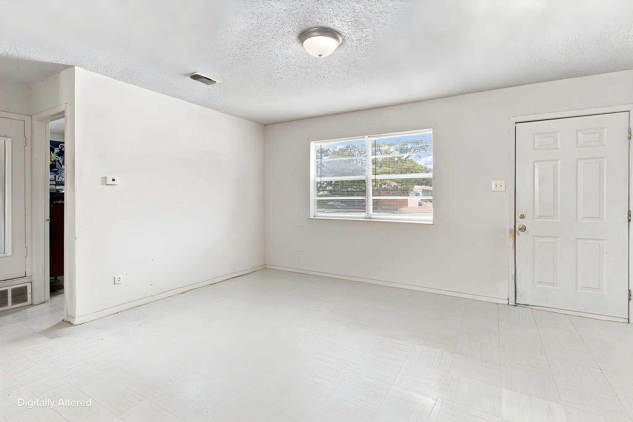 Single Family Residence For Sale in Tarrant County , 1525 Coral Cut Off, Pelican Bay, Texas 76020, 2 Bedroom, 1 Bathroom, 1 Garage spaces, 696 Sqft, built in 1984, Preowned, mls#21187241, Real Estate Agent in Pelican Bay, Homes For Sale in Tarrant county, Homes For Sale in Pelican Bay, Realtor in Pelican Bay Texas, Real Estate Brokerage Independent Realty Texas, Luminita Cordes Realtor