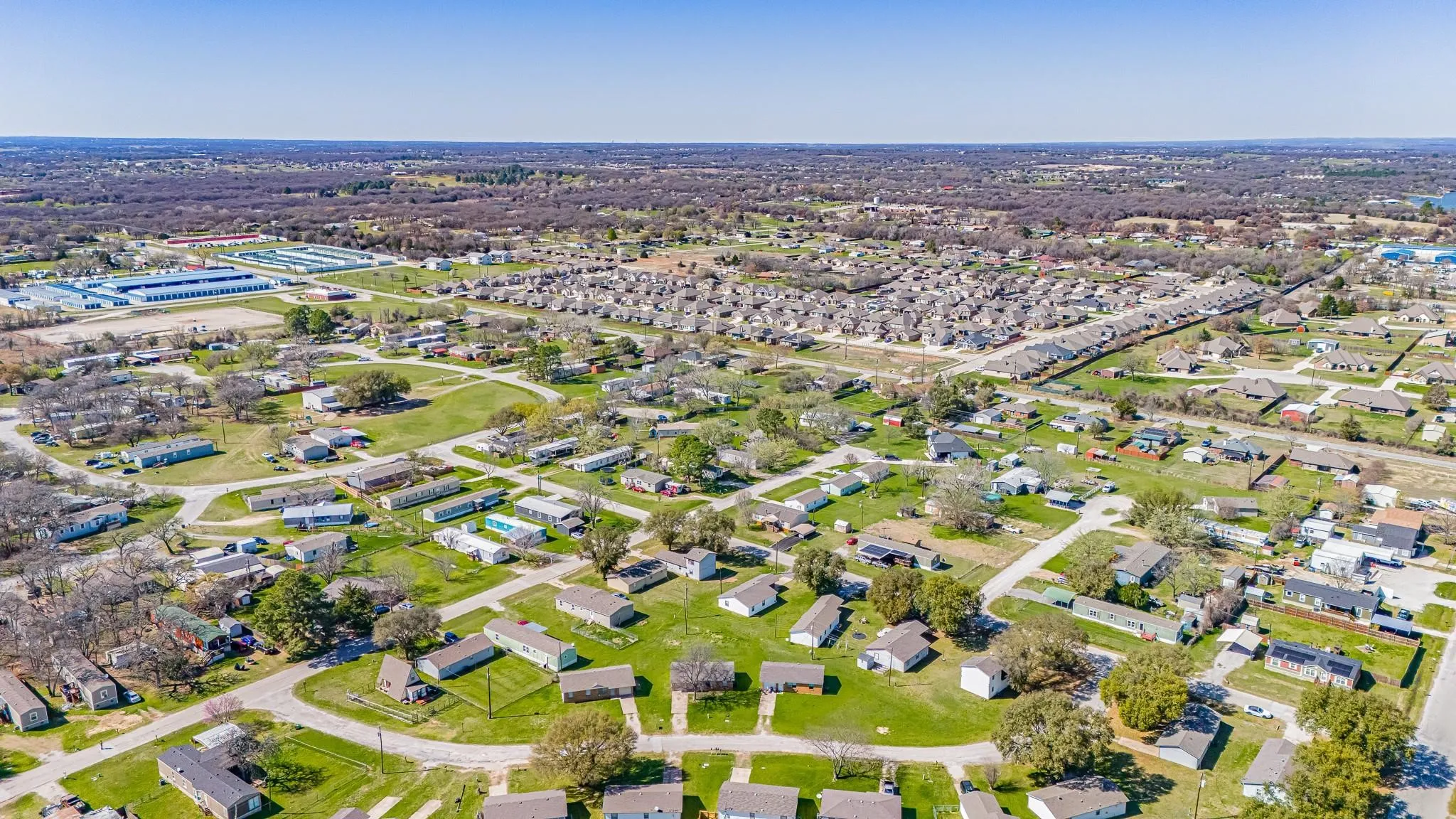 Single Family Residence For Sale in Tarrant County , 1572 Reef Drive, Pelican Bay, Texas 76020, 3 Bedroom, 1 Bathroom, 1 Garage spaces, 945 Sqft, built in 1984, Preowned, mls#21187188, Real Estate Agent in Pelican Bay, Homes For Sale in Tarrant county, Homes For Sale in Pelican Bay, Realtor in Pelican Bay Texas, Real Estate Brokerage Independent Realty Texas, Luminita Cordes Realtor