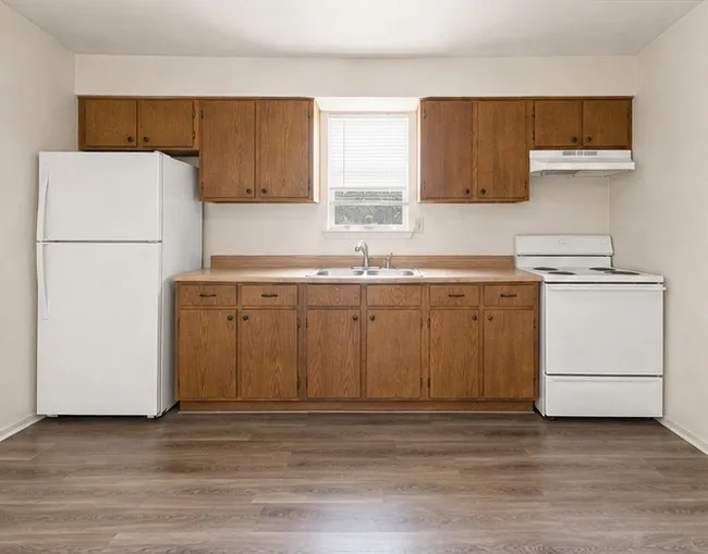 Single Family Residence For Sale in Tarrant County , 1836 Coral Road, Pelican Bay, Texas 76020, 3 Bedroom, 1 Bathroom, 1 Garage spaces, 792 Sqft, built in 1984, Preowned, mls#21187184, Real Estate Agent in Pelican Bay, Homes For Sale in Tarrant county, Homes For Sale in Pelican Bay, Realtor in Pelican Bay Texas, Real Estate Brokerage Independent Realty Texas, Luminita Cordes Realtor