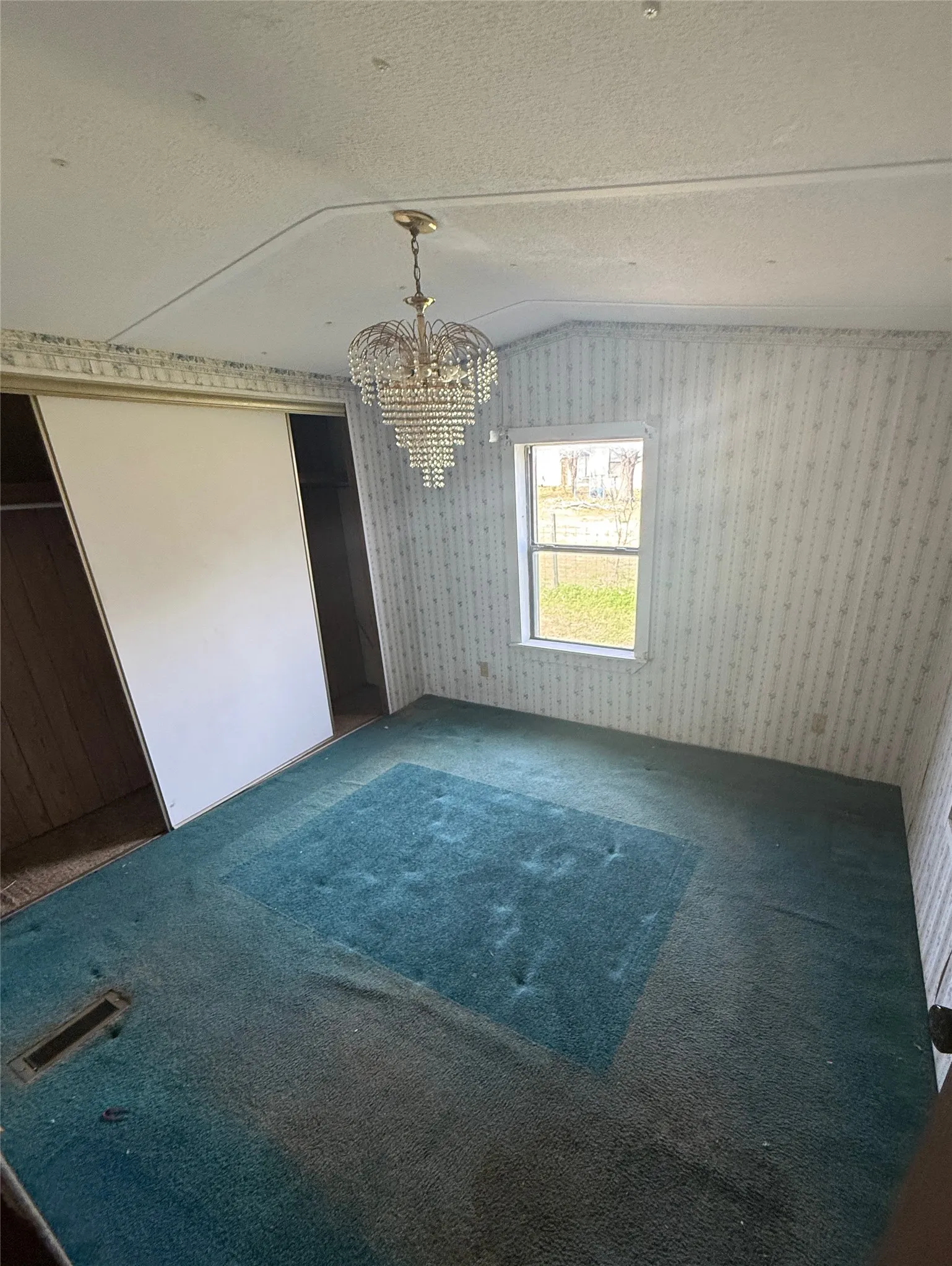 Single Family Residence For Sale in Limestone County , 104 S Lilly Street, Kosse, Texas 76653, 4 Bedroom, 3 Bathroom, 1 Garage spaces, 1,762 Sqft, built in 1993, mls#21187845, Real Estate Agent in Kosse, Homes For Sale in Limestone county, Homes For Sale in Kosse, Realtor in Kosse Texas, Real Estate Brokerage Independent Realty Texas, Luminita Cordes Realtor