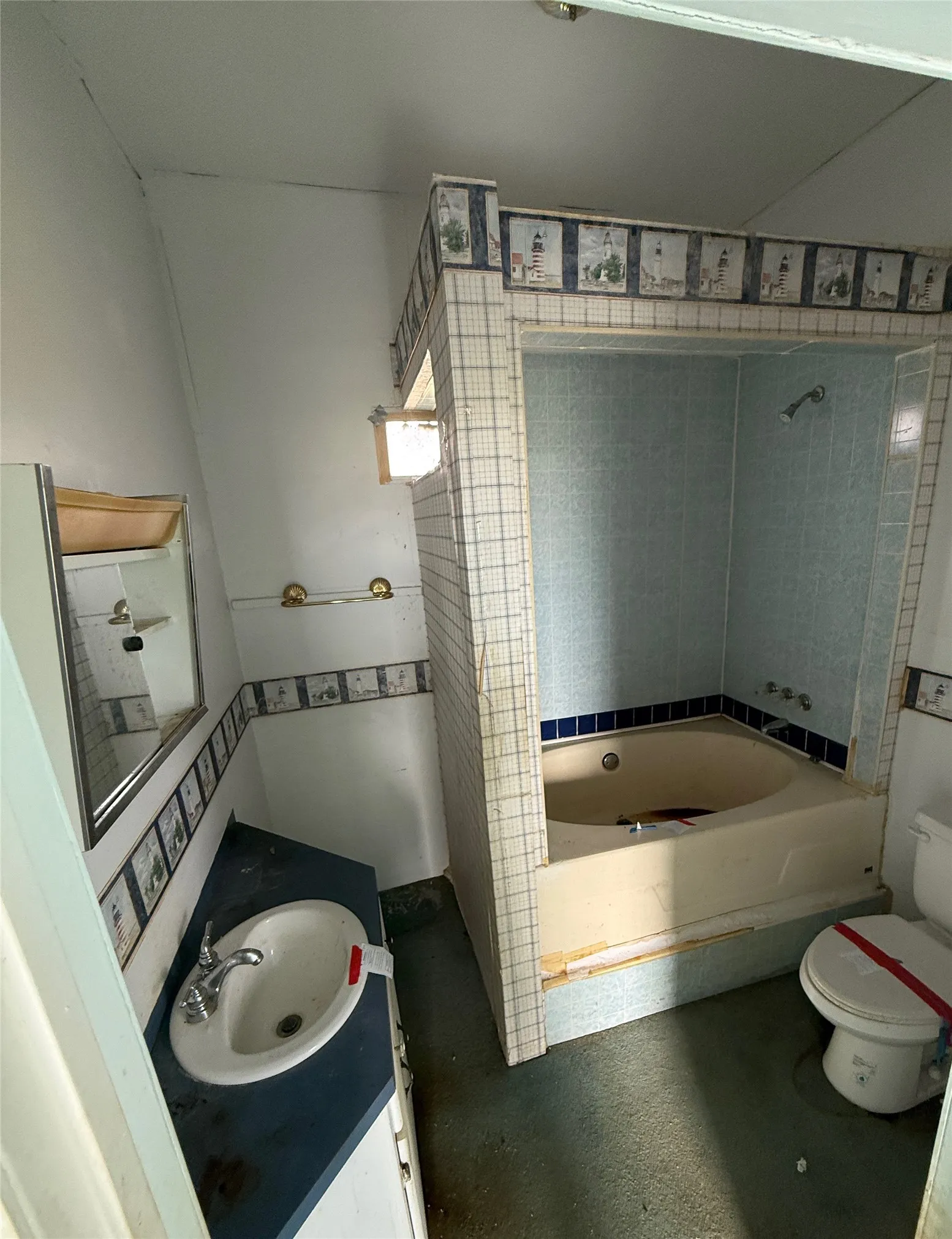 Single Family Residence For Sale in Limestone County , 104 S Lilly Street, Kosse, Texas 76653, 4 Bedroom, 3 Bathroom, 1 Garage spaces, 1,762 Sqft, built in 1993, mls#21187845, Real Estate Agent in Kosse, Homes For Sale in Limestone county, Homes For Sale in Kosse, Realtor in Kosse Texas, Real Estate Brokerage Independent Realty Texas, Luminita Cordes Realtor