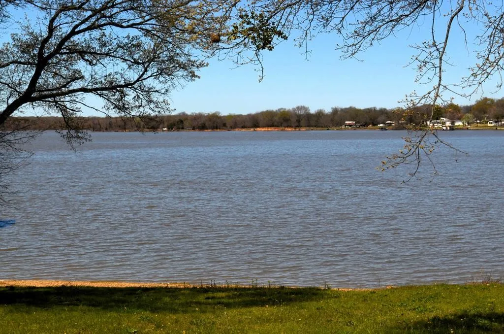 Unimproved Land For Sale in Kaufman County , 1540 Shoreline Drive, Mabank, Texas 75143, 0, 0, Garage spaces, 0 Sqft, built in 0, Price $309,000, mls#21188064, Real Estate Agent in Mabank, Homes For Sale in Kaufman county, Homes For Sale in Mabank, Realtor in Mabank Texas, Real Estate Brokerage Independent Realty Texas, Luminita Cordes Realtor