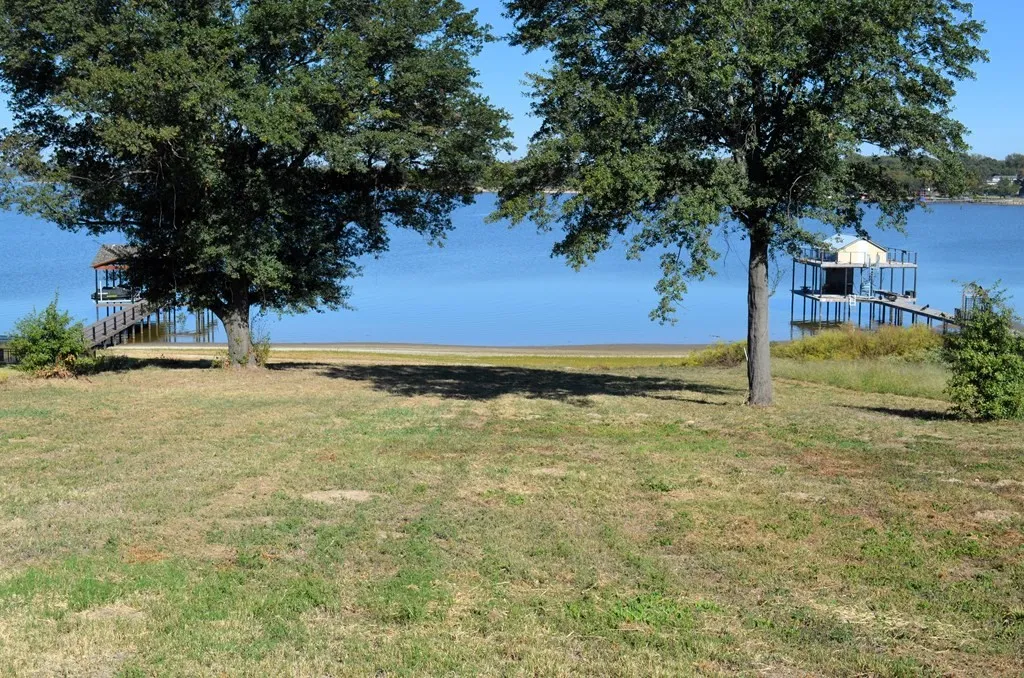 Unimproved Land For Sale in Kaufman County , 1540 Shoreline Drive, Mabank, Texas 75143, 0, 0, Garage spaces, 0 Sqft, built in 0, Price $309,000, mls#21188064, Real Estate Agent in Mabank, Homes For Sale in Kaufman county, Homes For Sale in Mabank, Realtor in Mabank Texas, Real Estate Brokerage Independent Realty Texas, Luminita Cordes Realtor