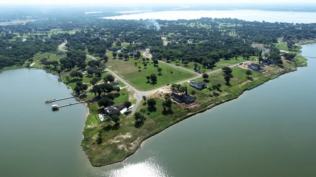 Unimproved Land For Sale in Kaufman County , 1540 Shoreline Drive, Mabank, Texas 75143, 0, 0, Garage spaces, 0 Sqft, built in 0, Price $309,000, mls#21188064, Real Estate Agent in Mabank, Homes For Sale in Kaufman county, Homes For Sale in Mabank, Realtor in Mabank Texas, Real Estate Brokerage Independent Realty Texas, Luminita Cordes Realtor