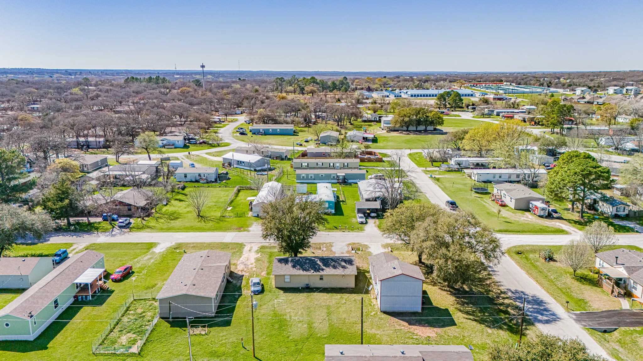 Single Family Residence For Sale in Tarrant County , 1848 Coral Road, Pelican Bay, Texas 76020, 3 Bedroom, 1 Bathroom, 1 Garage spaces, 792 Sqft, built in 1984, Preowned, mls#21187179, Real Estate Agent in Pelican Bay, Homes For Sale in Tarrant county, Homes For Sale in Pelican Bay, Realtor in Pelican Bay Texas, Real Estate Brokerage Independent Realty Texas, Luminita Cordes Realtor