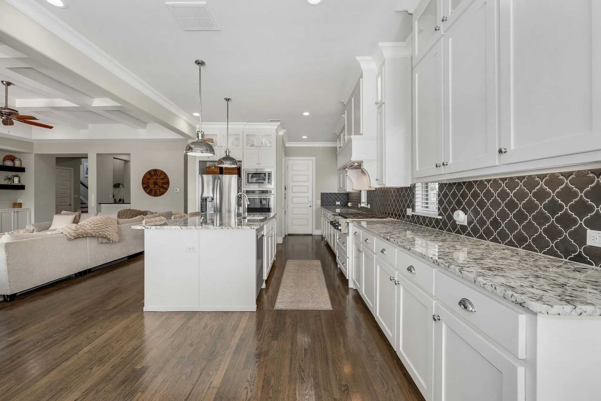 Single Family Residence For Sale in Collin County , 1107 S Sarah Street, Allen, Texas 75013, 4 Bedroom, 4 Bathroom, 3 Garage spaces, 4,010 Sqft, built in 2015, Preowned, mls#21184045, Real Estate Agent in Allen, Homes For Sale in Collin county, Homes For Sale in Allen, Realtor in Allen Texas, Real Estate Brokerage Independent Realty Texas, Luminita Cordes Realtor