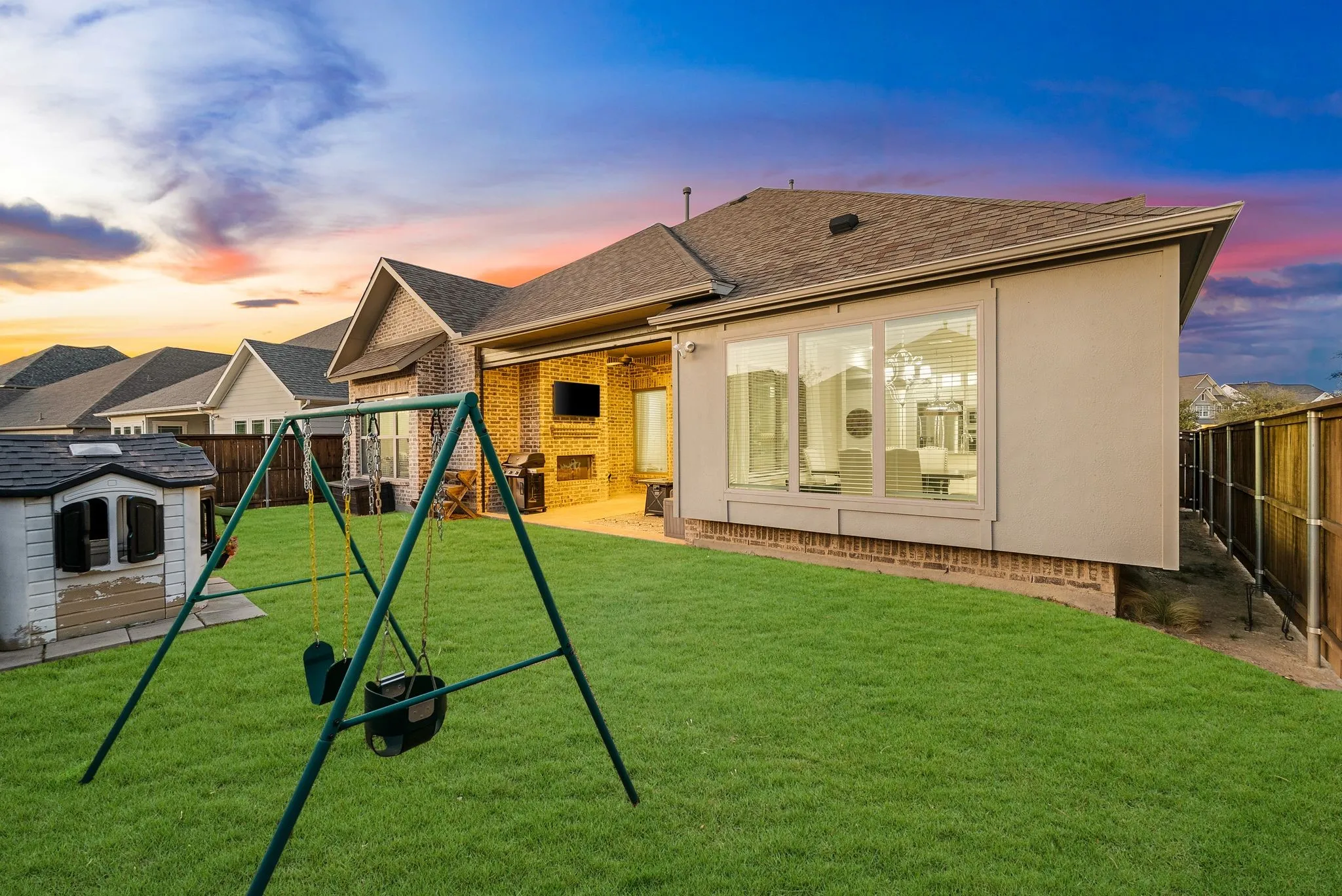Single Family Residence For Sale in Collin County , 1107 S Sarah Street, Allen, Texas 75013, 4 Bedroom, 4 Bathroom, 3 Garage spaces, 4,010 Sqft, built in 2015, Preowned, mls#21184045, Real Estate Agent in Allen, Homes For Sale in Collin county, Homes For Sale in Allen, Realtor in Allen Texas, Real Estate Brokerage Independent Realty Texas, Luminita Cordes Realtor