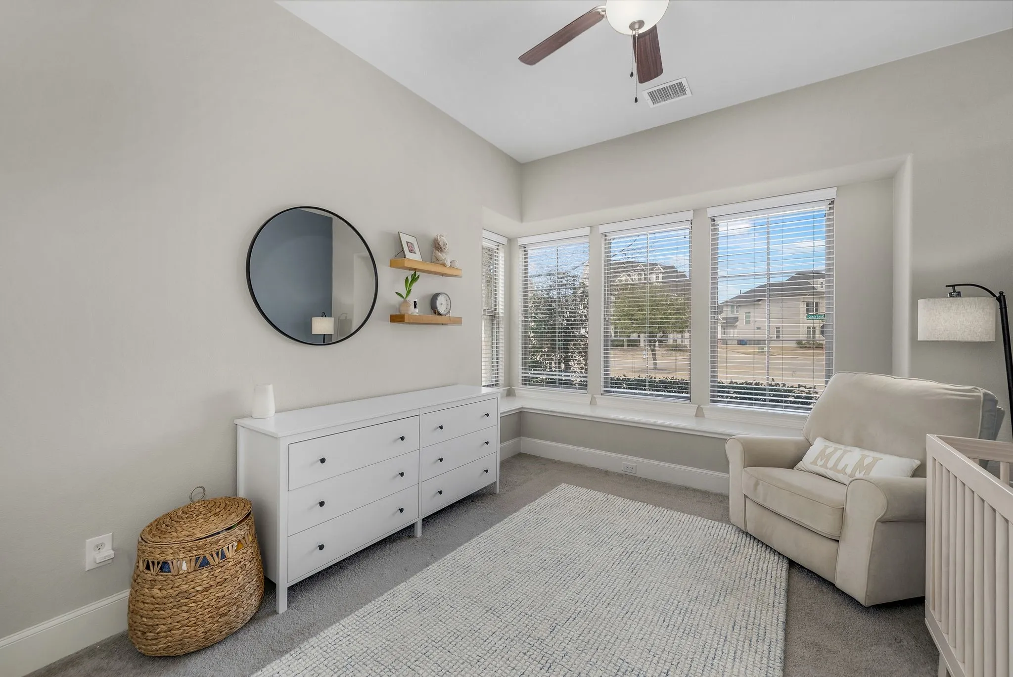 Single Family Residence For Sale in Collin County , 1107 S Sarah Street, Allen, Texas 75013, 4 Bedroom, 4 Bathroom, 3 Garage spaces, 4,010 Sqft, built in 2015, Preowned, mls#21184045, Real Estate Agent in Allen, Homes For Sale in Collin county, Homes For Sale in Allen, Realtor in Allen Texas, Real Estate Brokerage Independent Realty Texas, Luminita Cordes Realtor