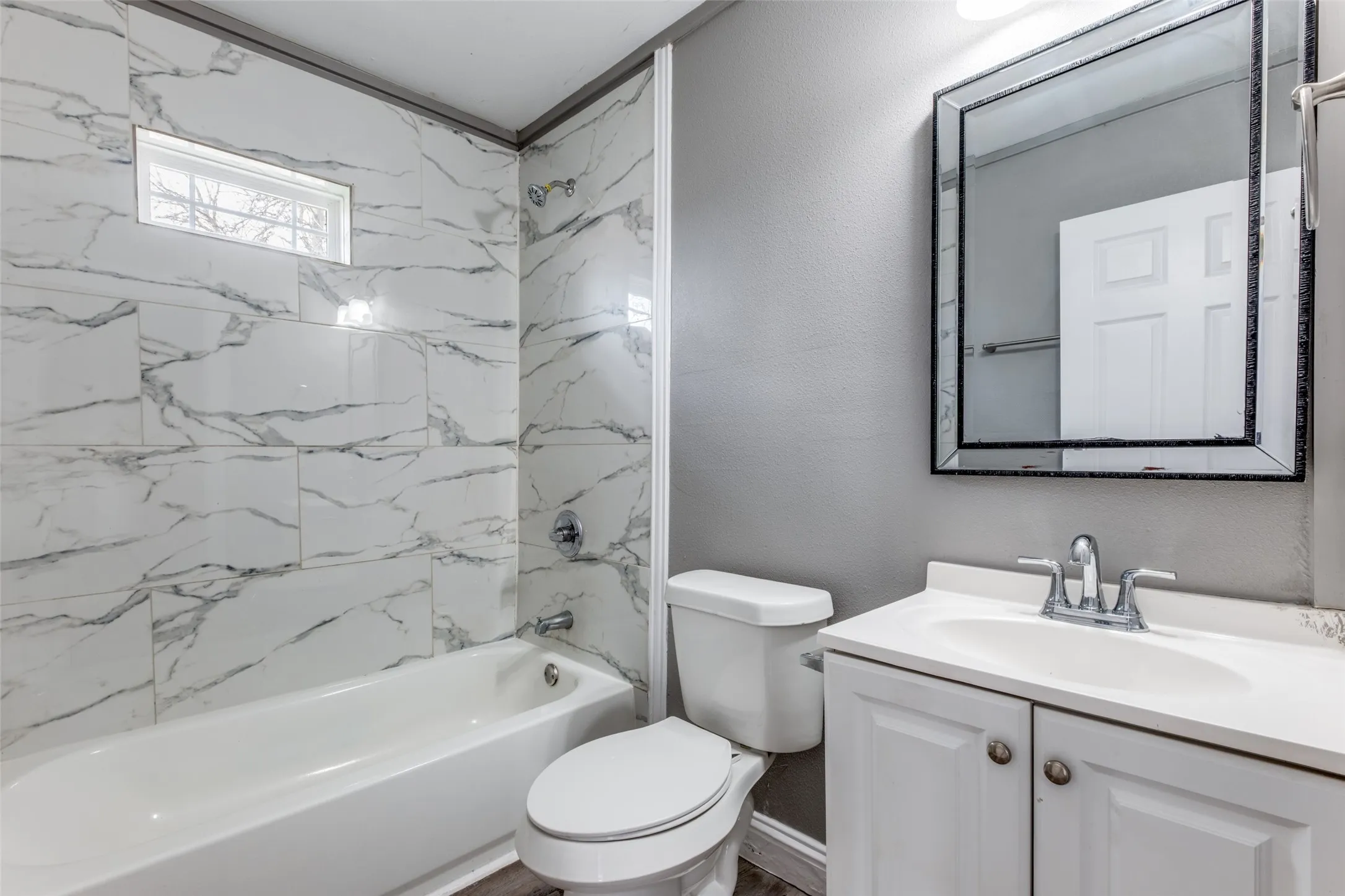 Single Family Residence For Sale in Dallas County , 3111 Arizona Avenue, Dallas, Texas 75216, 3 Bedroom, 2 Bathroom, Garage spaces, 1,070 Sqft, built in 1946, Preowned, mls#21187950, Real Estate Agent in Dallas, Homes For Sale in Dallas county, Homes For Sale in Dallas, Realtor in Dallas Texas, Real Estate Brokerage Independent Realty Texas, Luminita Cordes Realtor