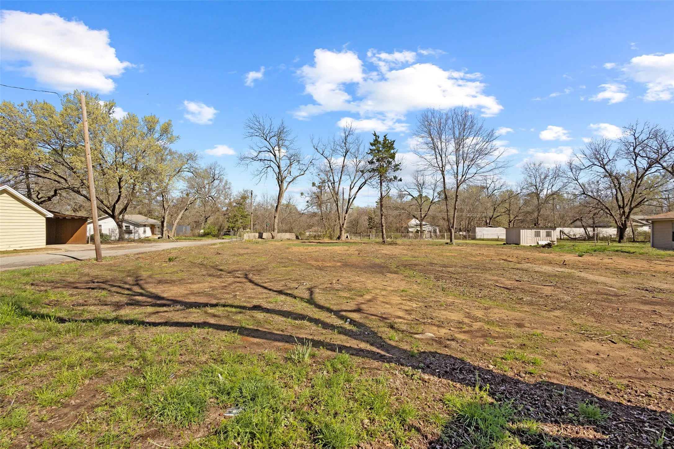 Unimproved Land For Sale in Lamar County , 705 E Cherry Street, Paris, Texas 75460, 0, 0, Garage spaces, 0 Sqft, built in 0, Price $17,500, mls#21188159, Real Estate Agent in Paris, Homes For Sale in Lamar county, Homes For Sale in Paris, Realtor in Paris Texas, Real Estate Brokerage Independent Realty Texas, Luminita Cordes Realtor