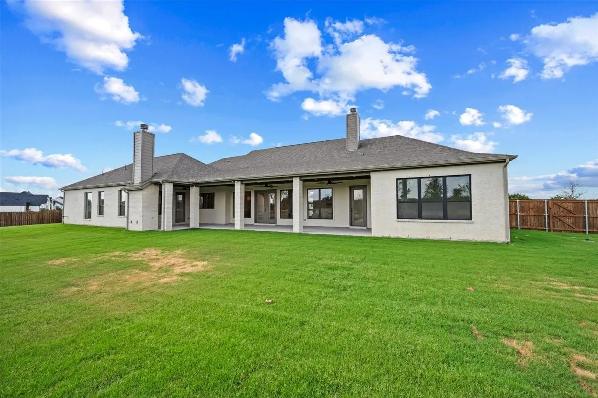 Single Family Residence For Sale in Ellis County , 1730 Carroll Moran Trail, Midlothian, Texas 76065, 4 Bedroom, 3 Bathroom, 3 Garage spaces, 3,349 Sqft, built in 2026, New Construction - Incomplete, mls#21188180, Real Estate Agent in Midlothian, Homes For Sale in Ellis county, Homes For Sale in Midlothian, Realtor in Midlothian Texas, Real Estate Brokerage Independent Realty Texas, Luminita Cordes Realtor