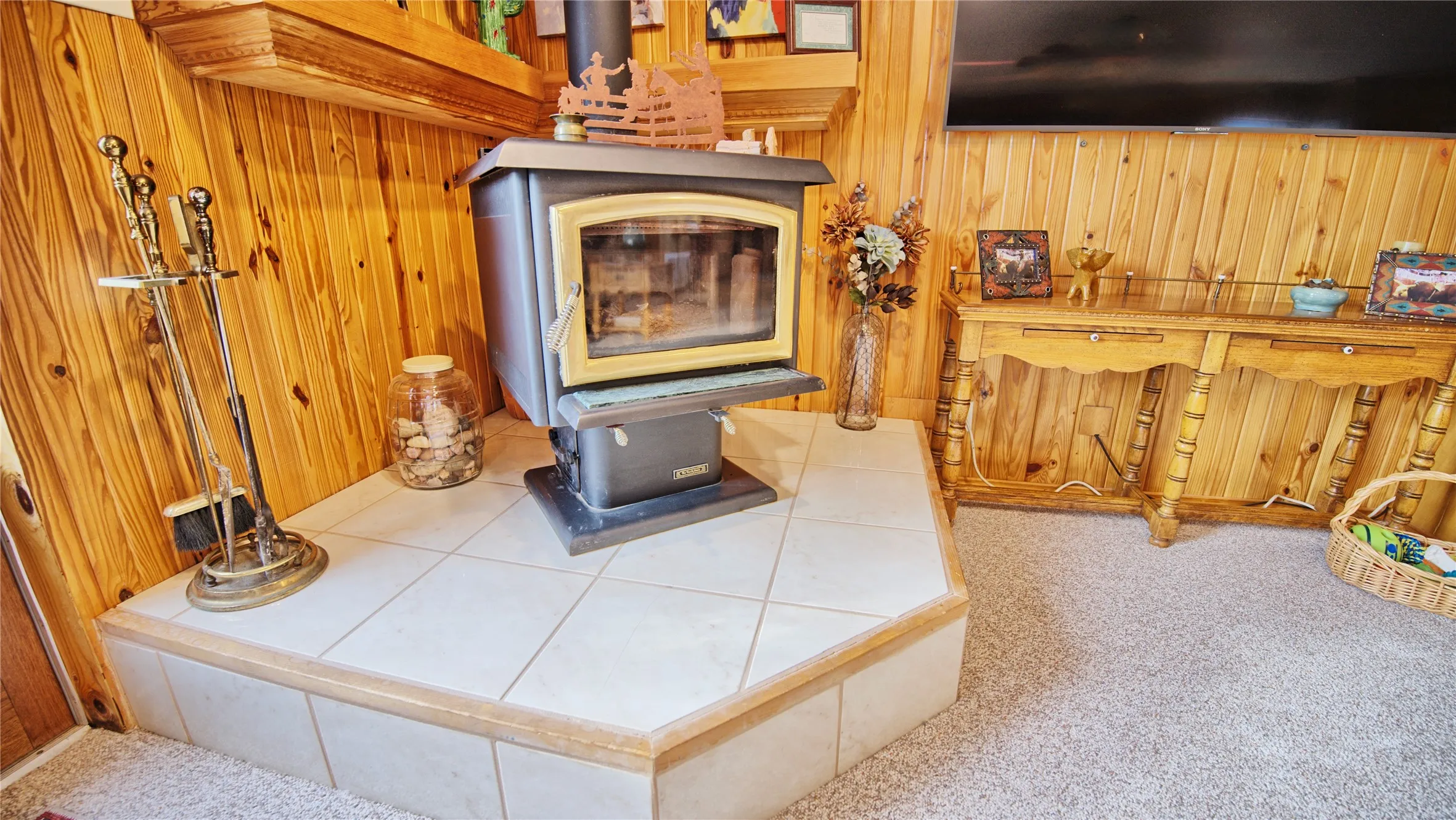 Farm For Sale in Montague County , 858 Ford Road, Bowie, Texas 76230, 3 Bedroom, 2 Bathroom, 3 Garage spaces, 1,706 Sqft, built in 1972, Price $1,595,000, mls#21188189, Real Estate Agent in Bowie, Homes For Sale in Montague county, Homes For Sale in Bowie, Realtor in Bowie Texas, Real Estate Brokerage Independent Realty Texas, Luminita Cordes Realtor
