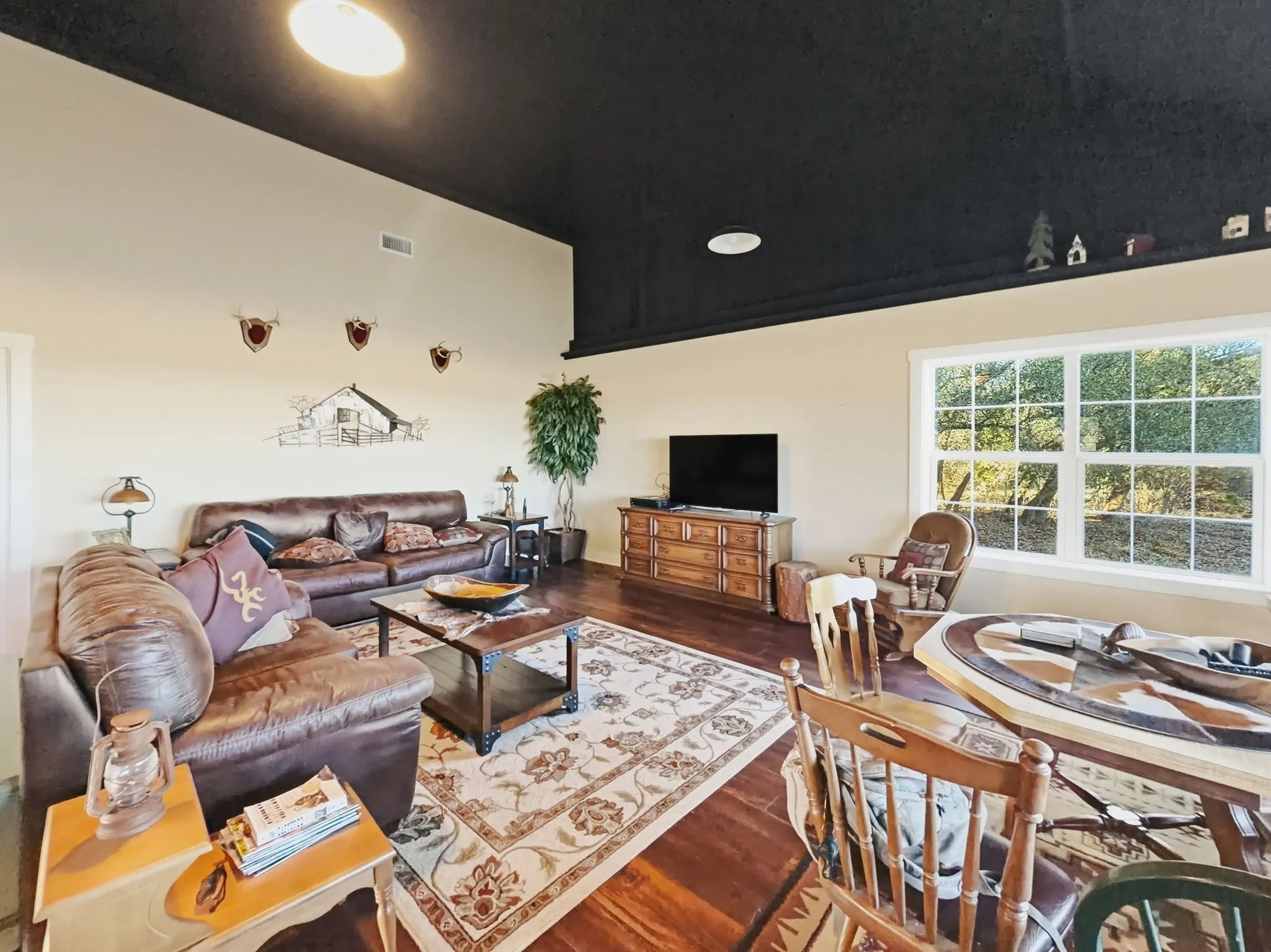Farm For Sale in Hamilton County , TBD County Road 310, Jonesboro, Texas 76585, 2 Bedrooms, 1 Bathroom, Garage spaces, 1,225 Sqft, built in 2013, Price $850,000, mls#21188090, Real Estate Agent in Jonesboro, Homes For Sale in Hamilton county, Homes For Sale in Jonesboro, Realtor in Jonesboro Texas, Real Estate Brokerage Independent Realty Texas, Luminita Cordes Realtor
