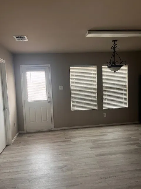 Single Family Residence For Rent in Rockwall County , 524 Timberhaven Trail, Royse City, Texas 75189, 3 Bedroom, 2 Bathroom, 2 Garage spaces, 1,693 Sqft, built in 2006, mls#21188160, Real Estate Agent in Royse City, Homes For Rent in Rockwall county, Homes For Rent in Royse City, Realtor in Royse City Texas, Real Estate Brokerage Independent Realty Texas, Luminita Cordes Realtor