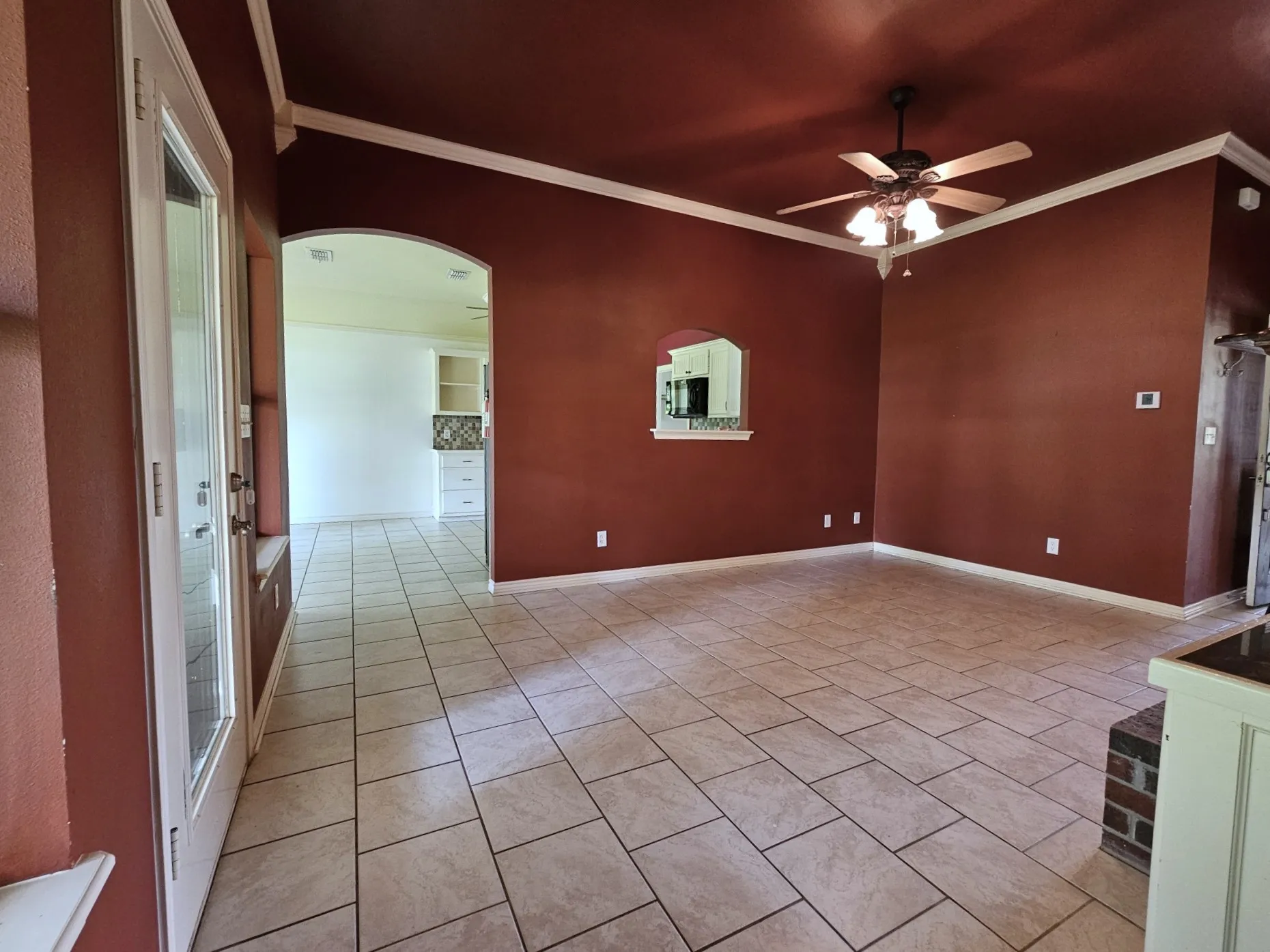 Single Family Residence For Sale in Henderson County , 5731 N Cape Drive, Chandler, Texas 75758, 2 Bedroom, 2 Bathroom, Garage spaces, 1,332 Sqft, built in 2006, Preowned, mls#21185470, Real Estate Agent in Chandler, Homes For Sale in Henderson county, Homes For Sale in Chandler, Realtor in Chandler Texas, Real Estate Brokerage Independent Realty Texas, Luminita Cordes Realtor