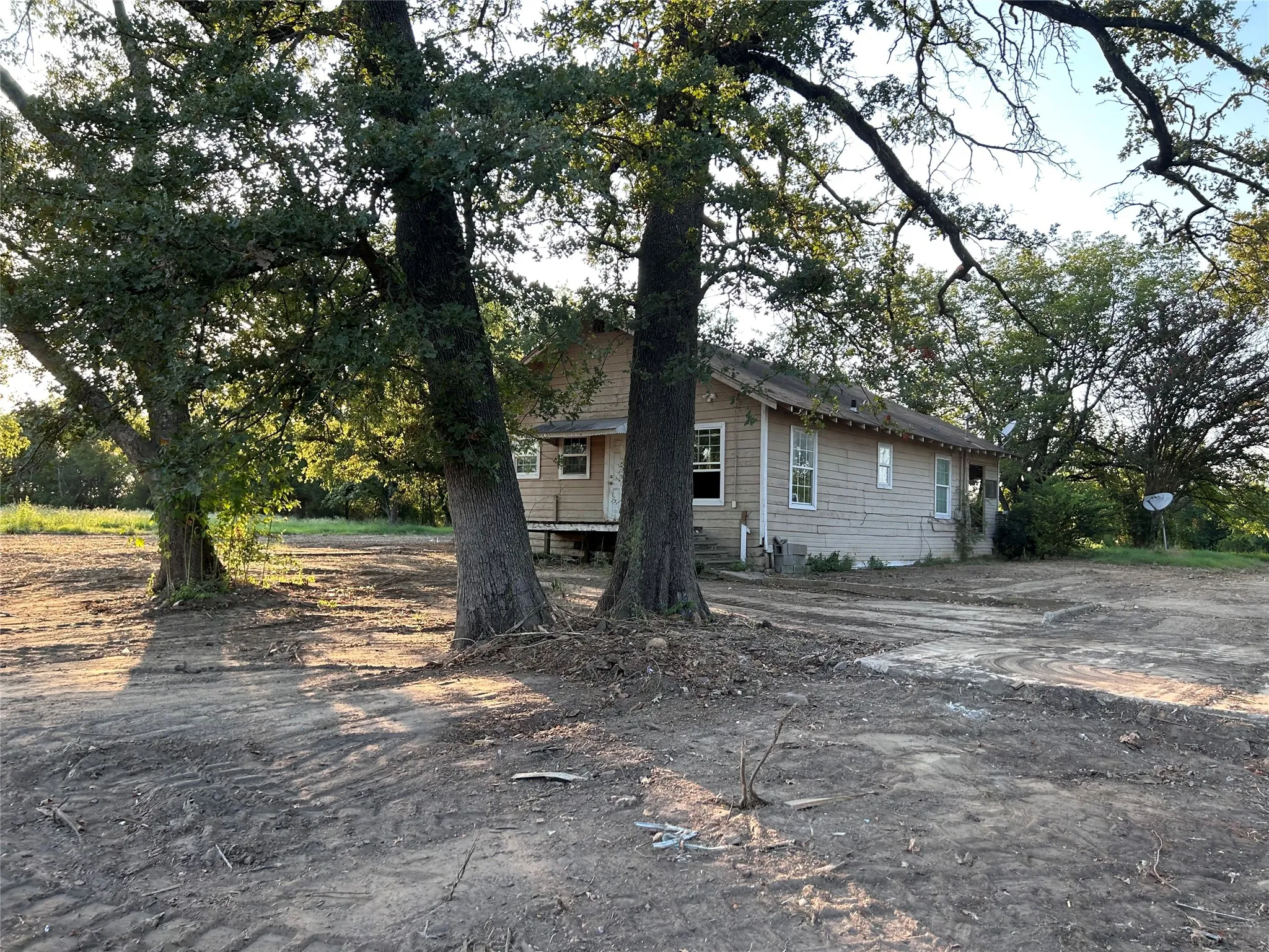 Unimproved Land For Sale in Hopkins County , 1330 Jefferson Street, Sulphur Springs, Texas 75482, 0, 0, Garage spaces, 0 Sqft, built in 1946, mls#21187466, Real Estate Agent in Sulphur Springs, Homes For Sale in Hopkins county, Homes For Sale in Sulphur Springs, Realtor in Sulphur Springs Texas, Real Estate Brokerage Independent Realty Texas, Luminita Cordes Realtor