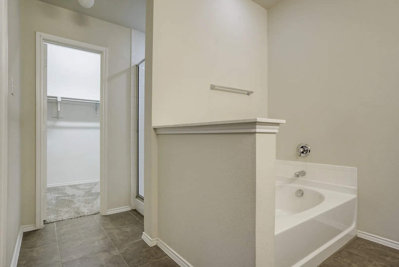 Single Family Residence For Sale in Kaufman County , 2006 Enchanted Rock Drive, Forney, Texas 75126, 4 Bedroom, 2 Bathroom, 2 Garage spaces, 2,887 Sqft, built in 2015, Preowned, mls#21188433, Real Estate Agent in Forney, Homes For Sale in Kaufman county, Homes For Sale in Forney, Realtor in Forney Texas, Real Estate Brokerage Independent Realty Texas, Luminita Cordes Realtor