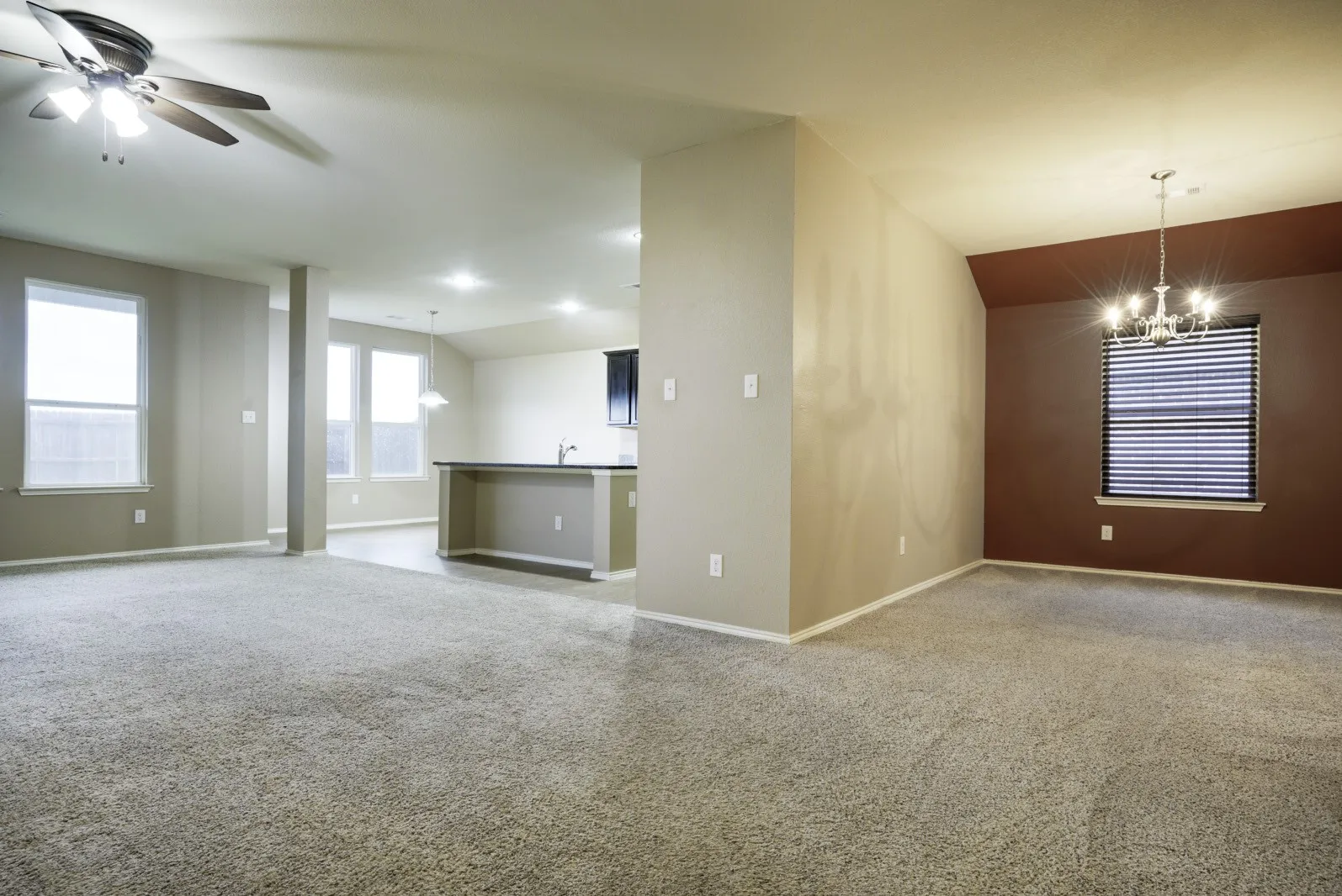 Single Family Residence For Sale in Kaufman County , 2006 Enchanted Rock Drive, Forney, Texas 75126, 4 Bedroom, 2 Bathroom, 2 Garage spaces, 2,887 Sqft, built in 2015, Preowned, mls#21188433, Real Estate Agent in Forney, Homes For Sale in Kaufman county, Homes For Sale in Forney, Realtor in Forney Texas, Real Estate Brokerage Independent Realty Texas, Luminita Cordes Realtor