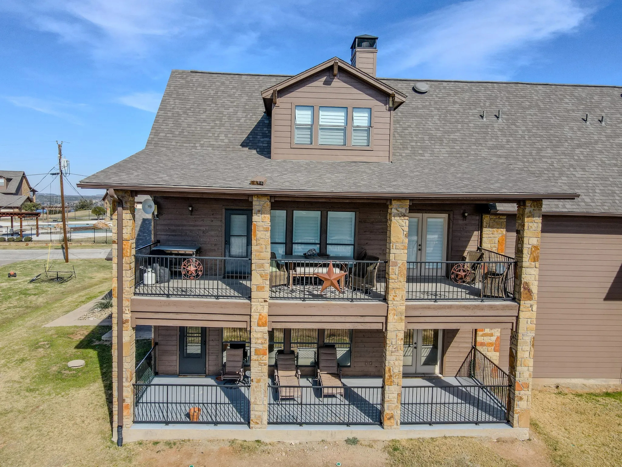 Condominium For Sale in Palo Pinto County , 1204 Eagle Point, Graford, Texas 76449, 3 Bedroom, 3 Bathroom, 1 Garage spaces, 2,061 Sqft, built in 2007, mls#21185475, Real Estate Agent in Graford, Homes For Sale in Palo Pinto county, Homes For Sale in Graford, Realtor in Graford Texas, Real Estate Brokerage Independent Realty Texas, Luminita Cordes Realtor